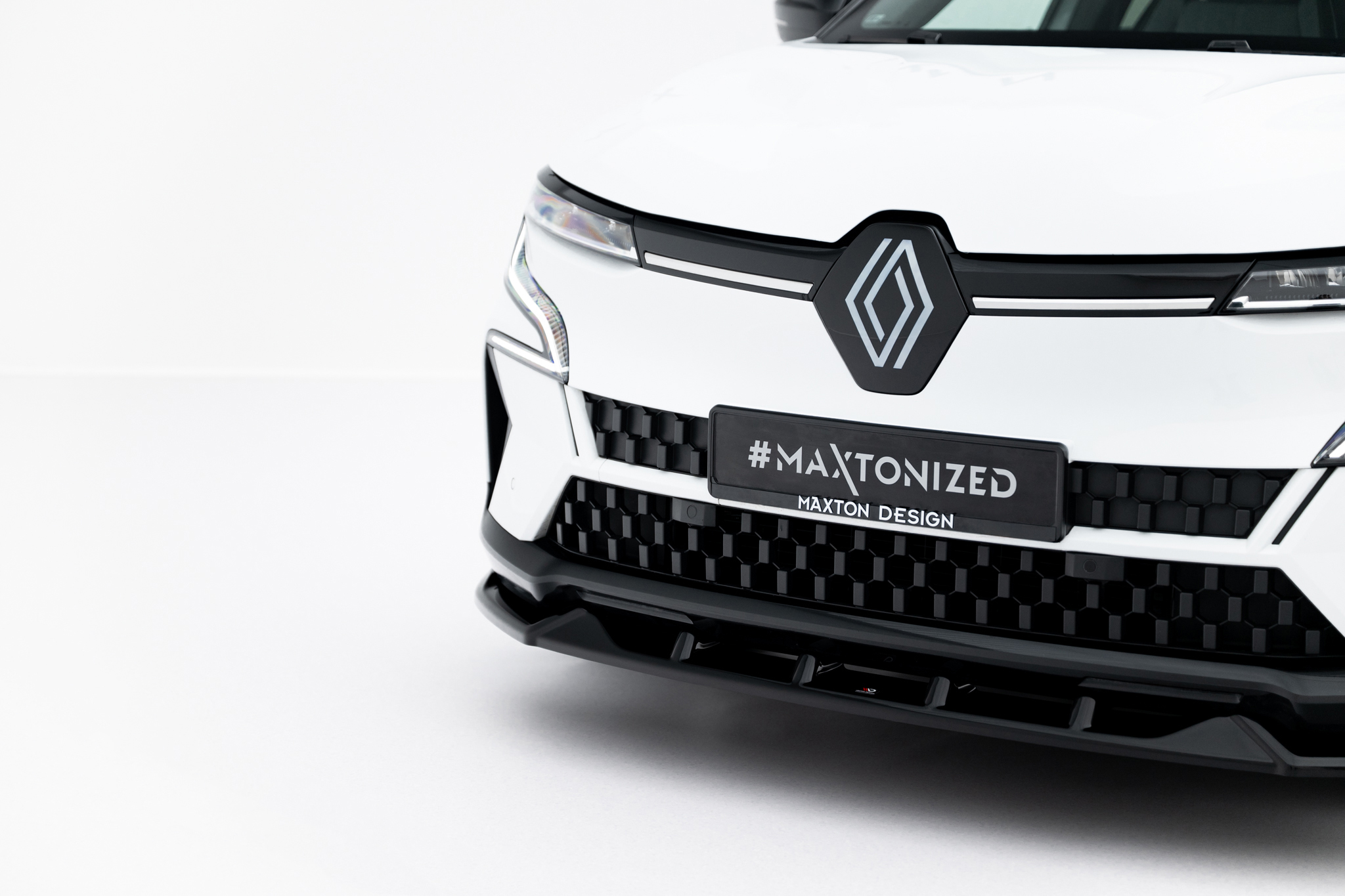 Front Splitter Renault Megane E-Tech Electric Mk1 - Image 3