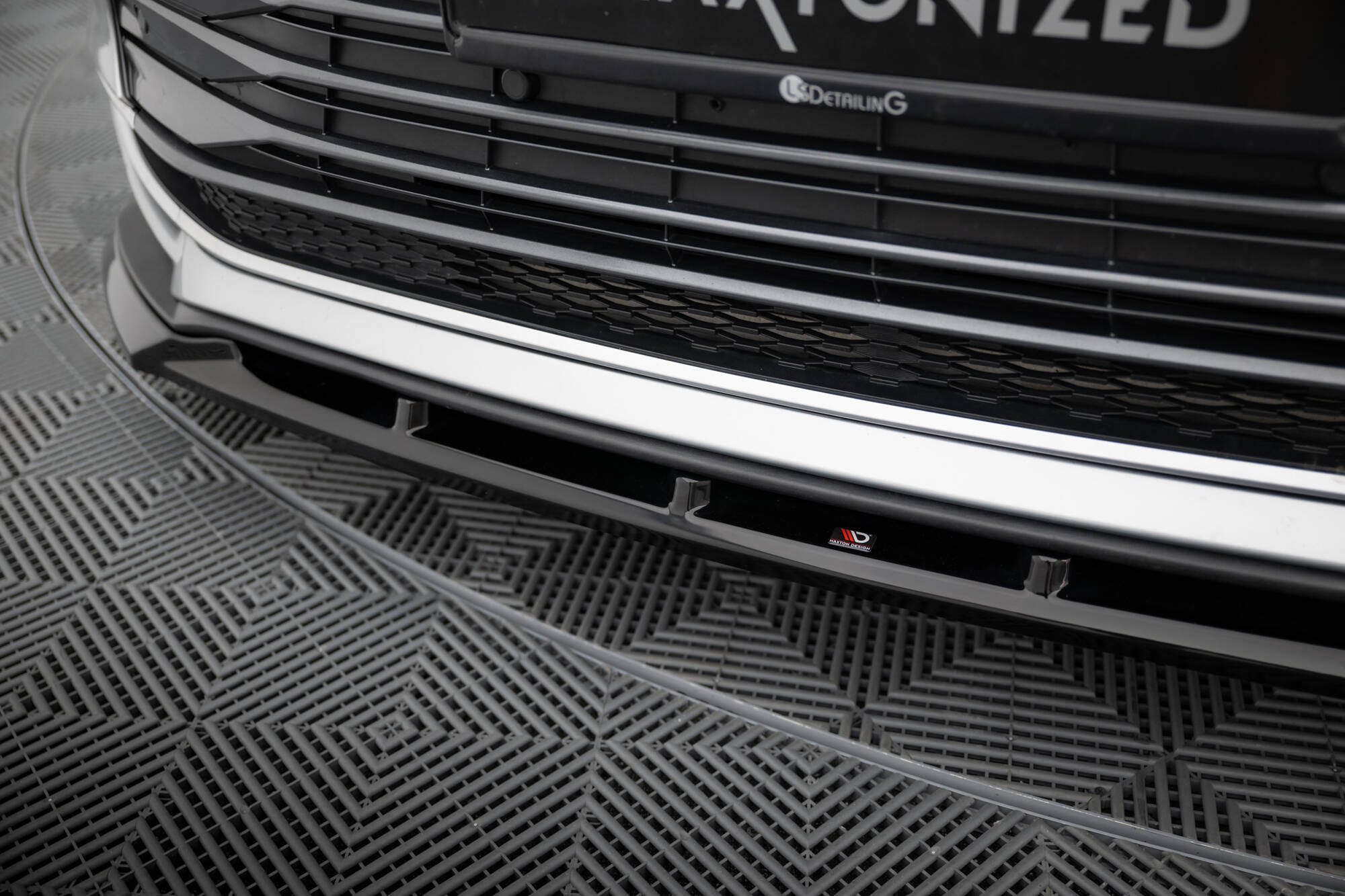 Front Splitter Toyota Sienna Mk4 - Image 3