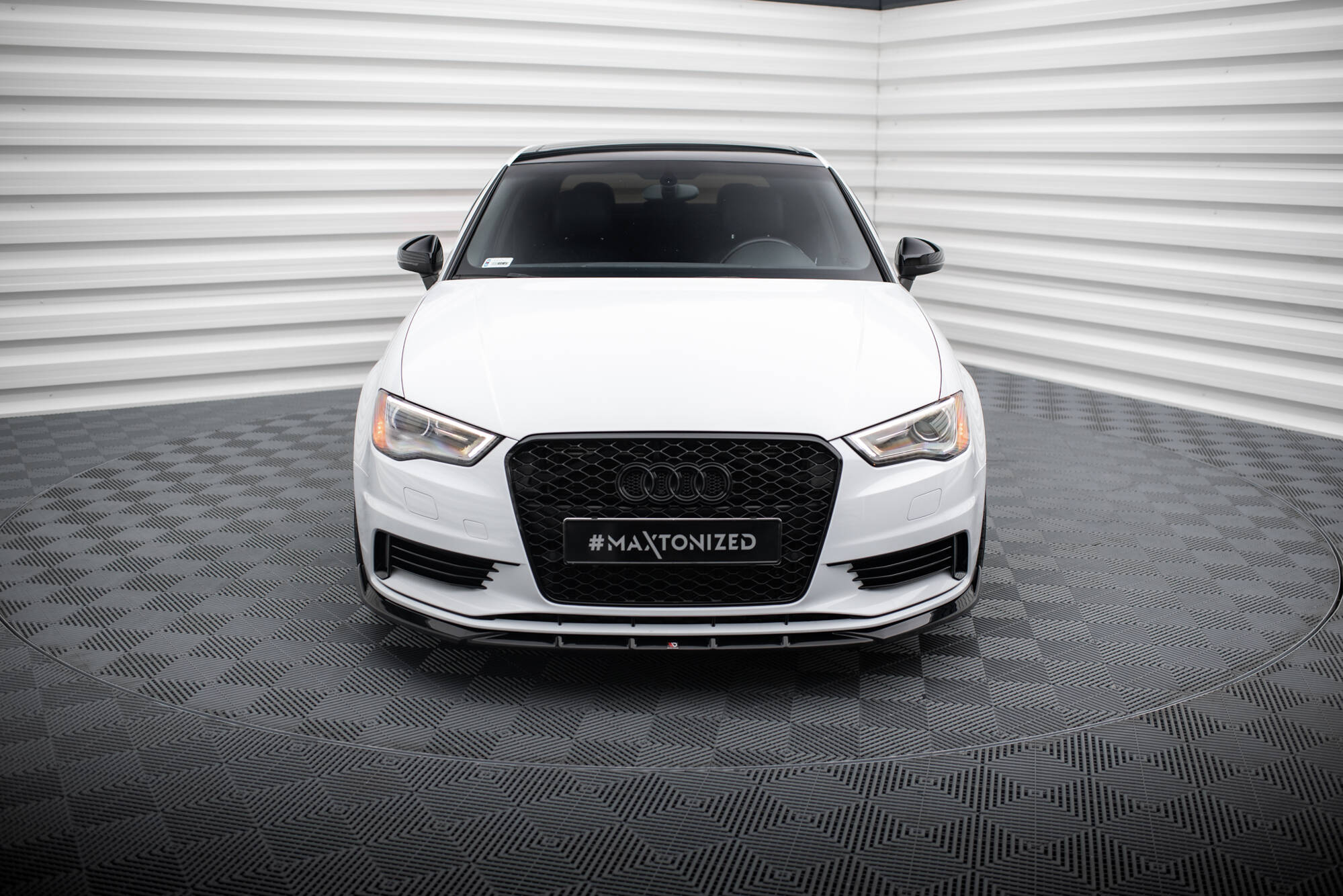 Front Splitter V.1 Audi A3 Sedan 8V - Image 2