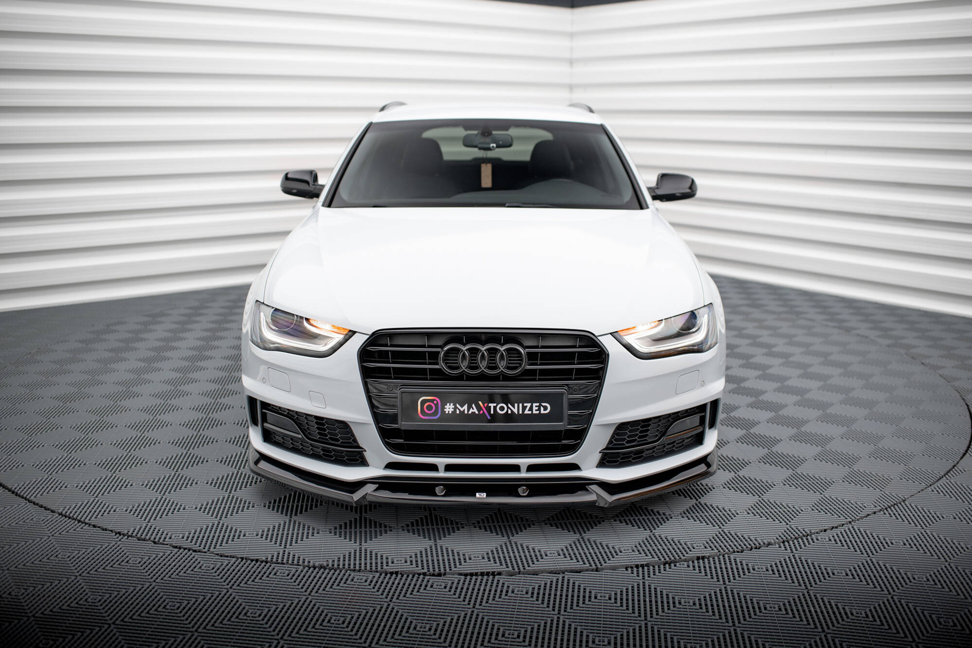 Front Splitter V.1 Audi A4 Competition B8 Facelift - Image 2