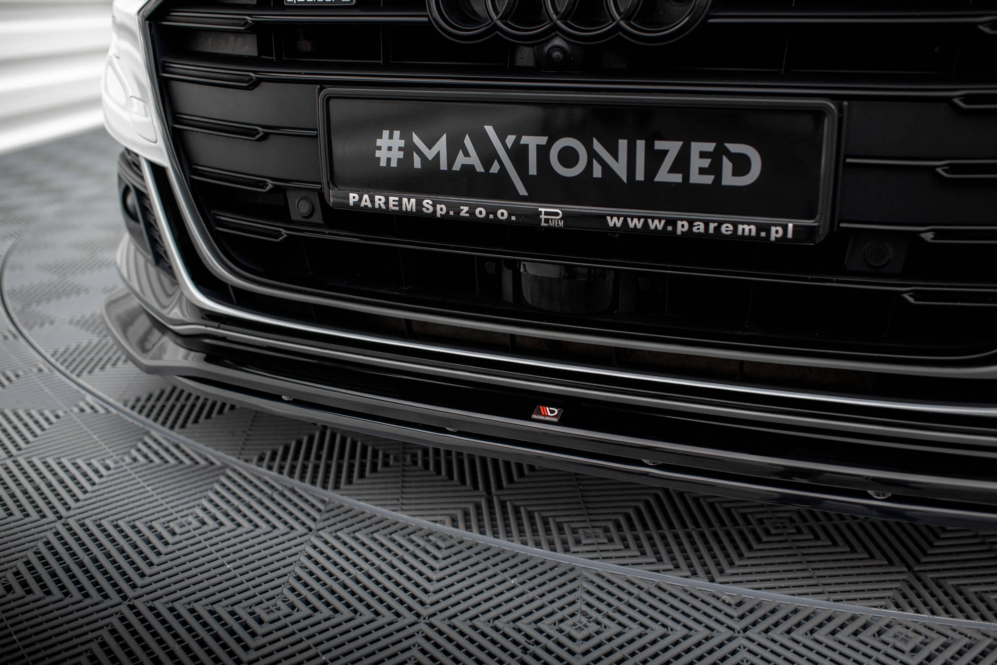 Front Splitter V.1 Audi S8 / A8 S-Line D5 - Image 6