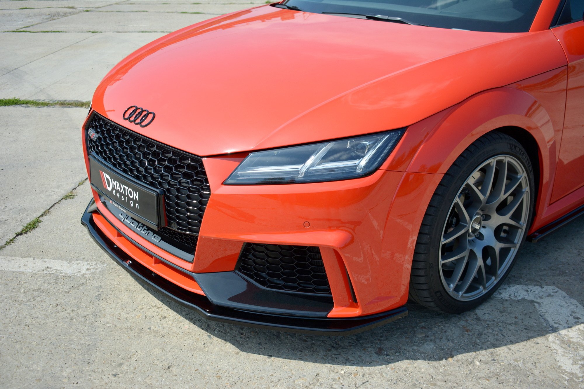 Front Splitter V.1 Audi TT RS 8S - Image 3