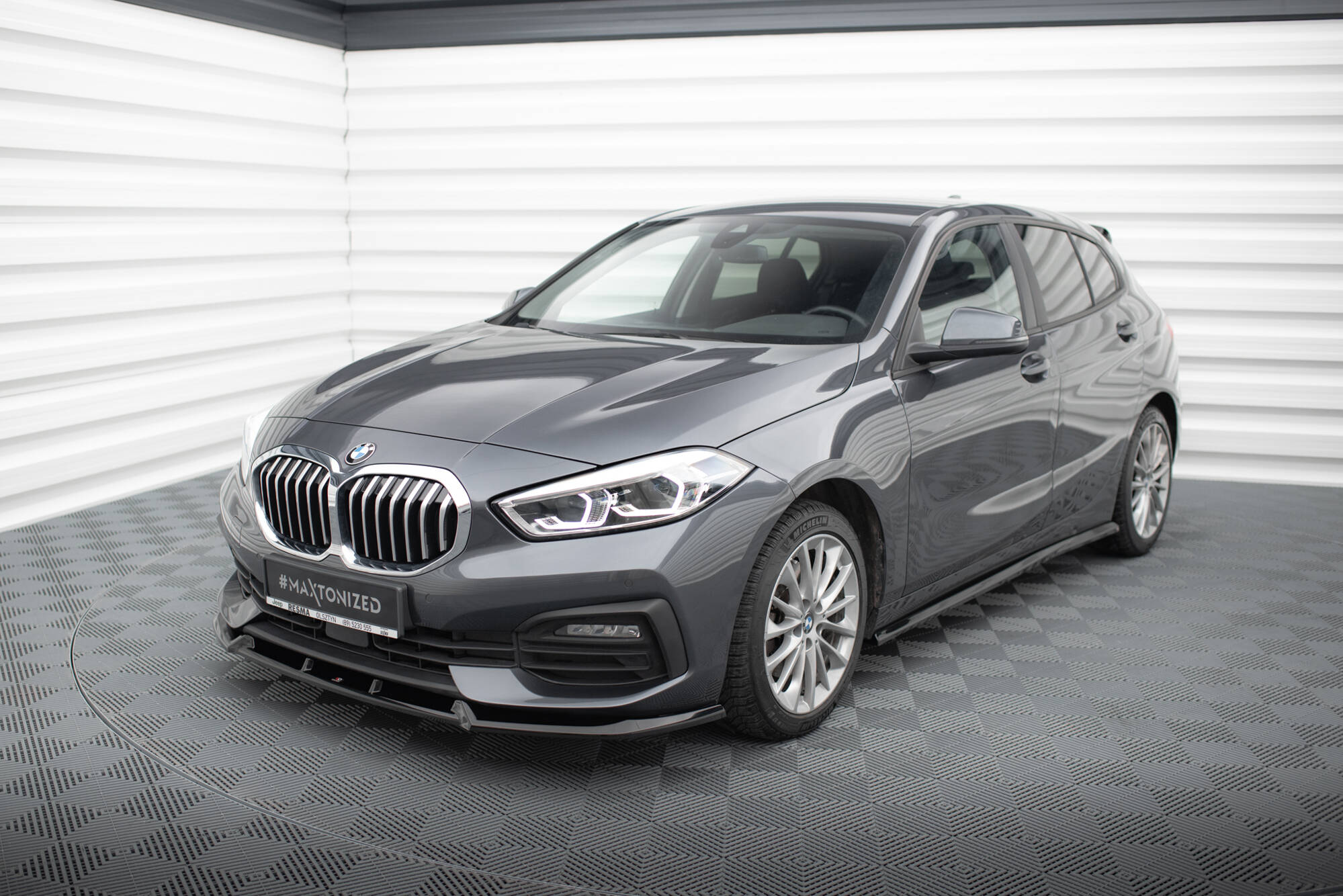 Front Splitter V.1 BMW 1 F40 - Image 4