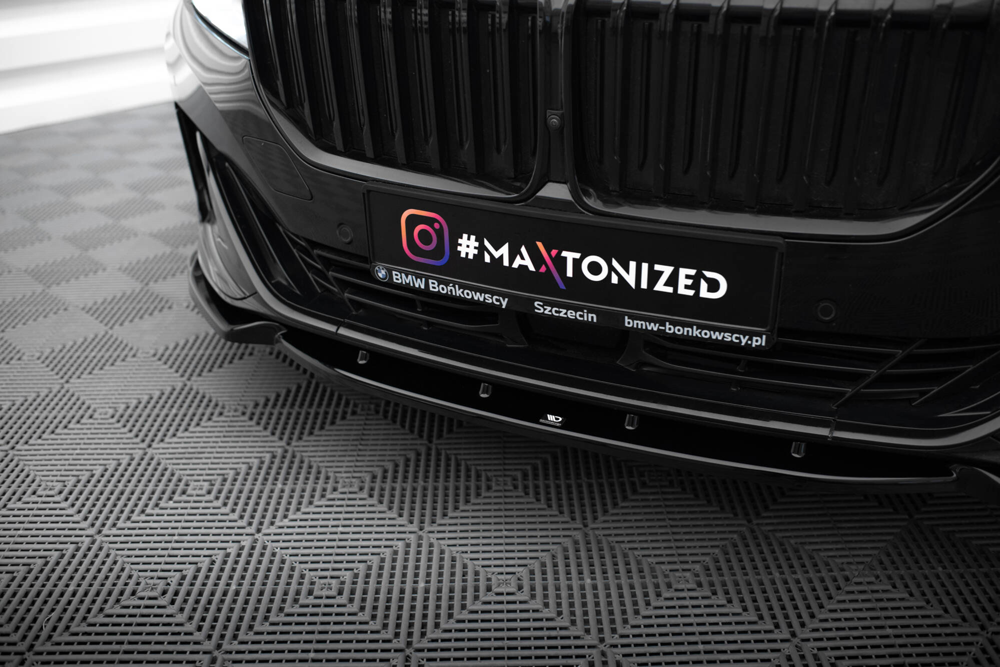Front Splitter V.1 BMW 7 G11 / G12 Facelift - Image 3