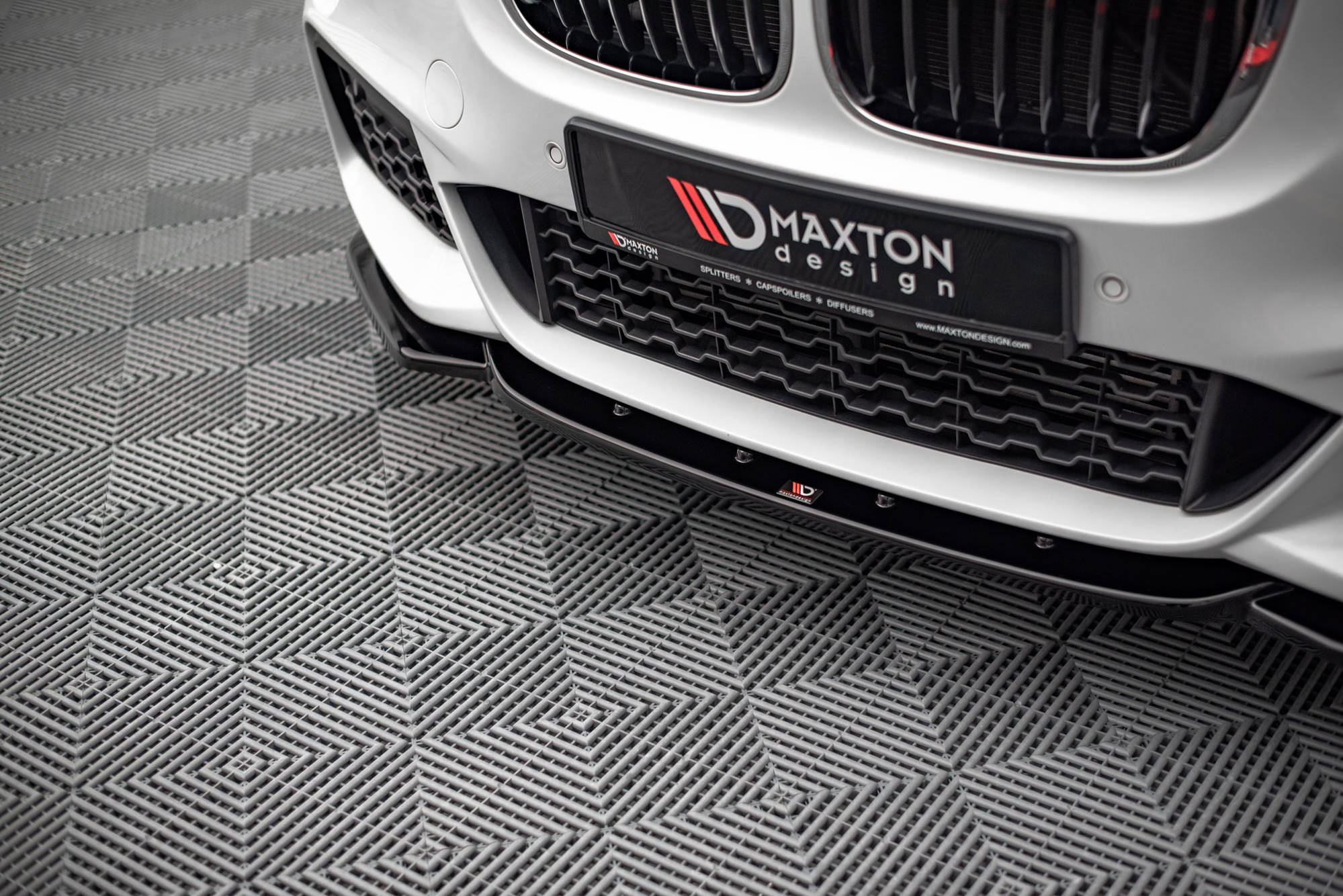 Front Splitter V.1 BMW X1 M-Pack F48 - Image 3