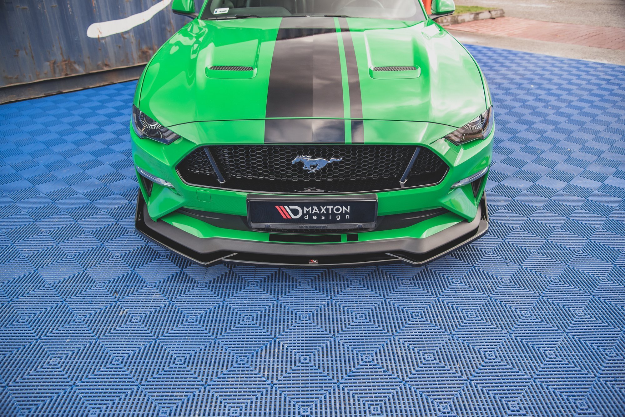 Front Splitter V.1 + Flaps Ford Mustang GT Mk6 Facelift - Image 2