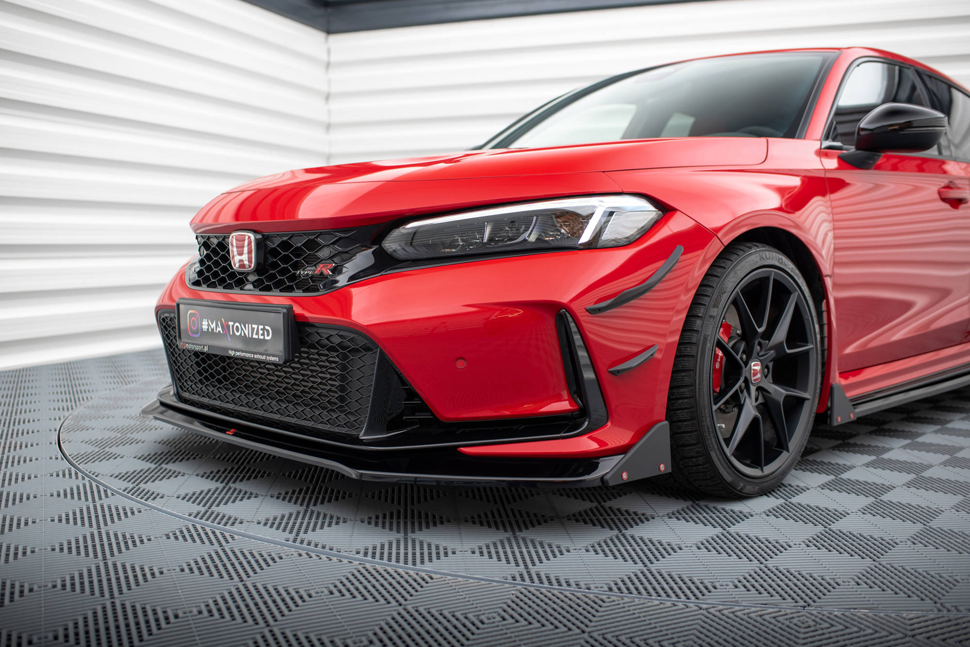 Front Splitter V.1 + Flaps Honda Civic Type-R Mk 11 - Image 3