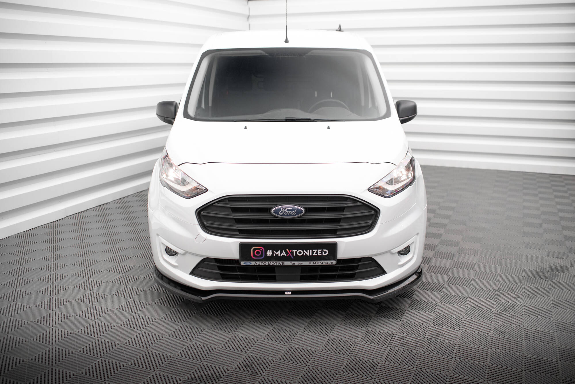 Front Splitter V.1 Ford Transit Connect Mk2 Facelift - Image 2