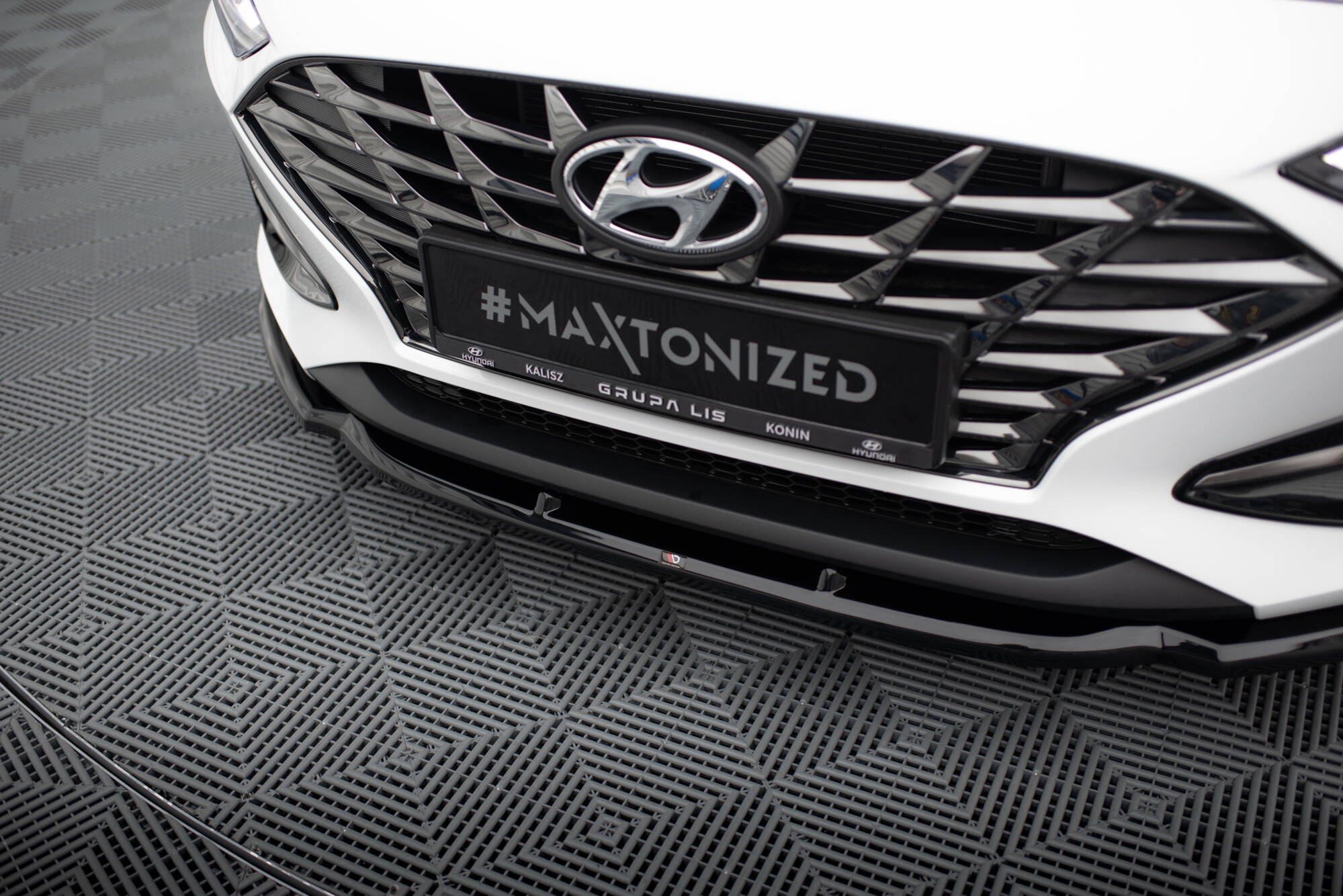 Front Splitter V.1 Hyundai I30 Mk3 Facelift - Image 3