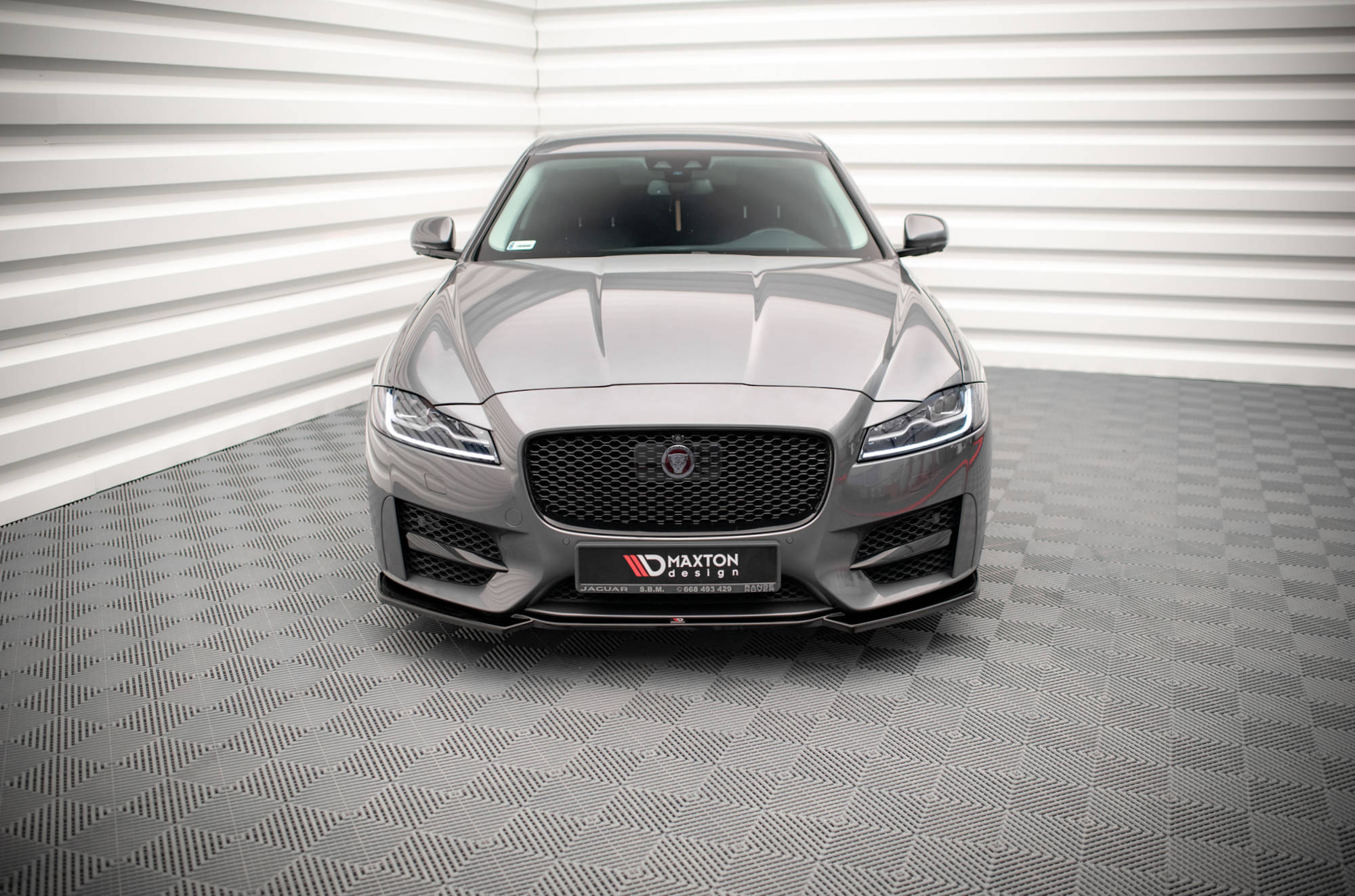Front Splitter V.1 Jaguar XF R-Sport Mk2 - Image 2