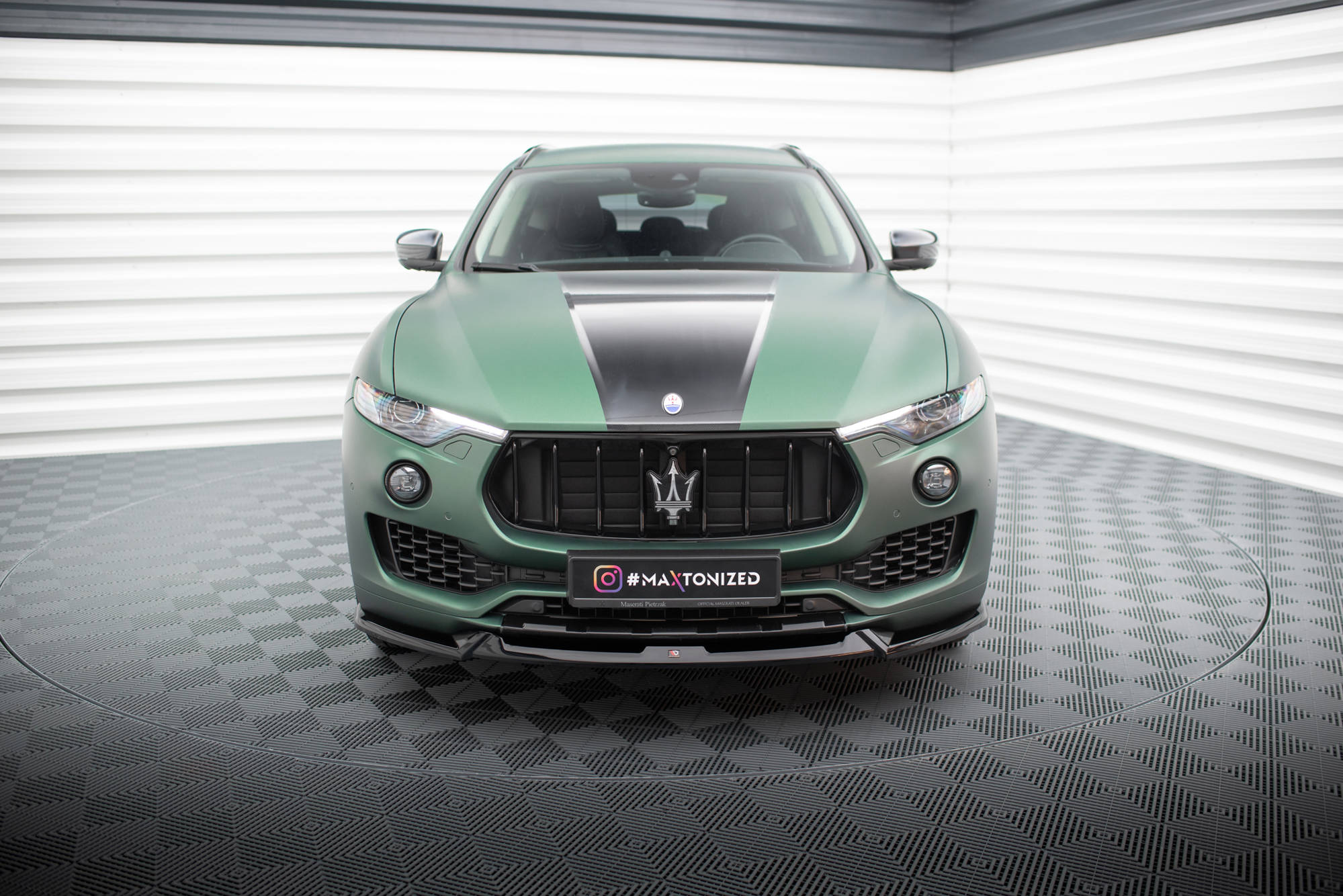 Front Splitter V.1 Maserati Levante Mk1 - Image 2