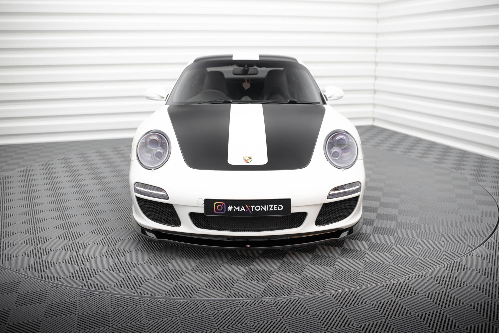 Front Splitter V.1 Porsche 911 Carrera 997 Facelift - Image 2