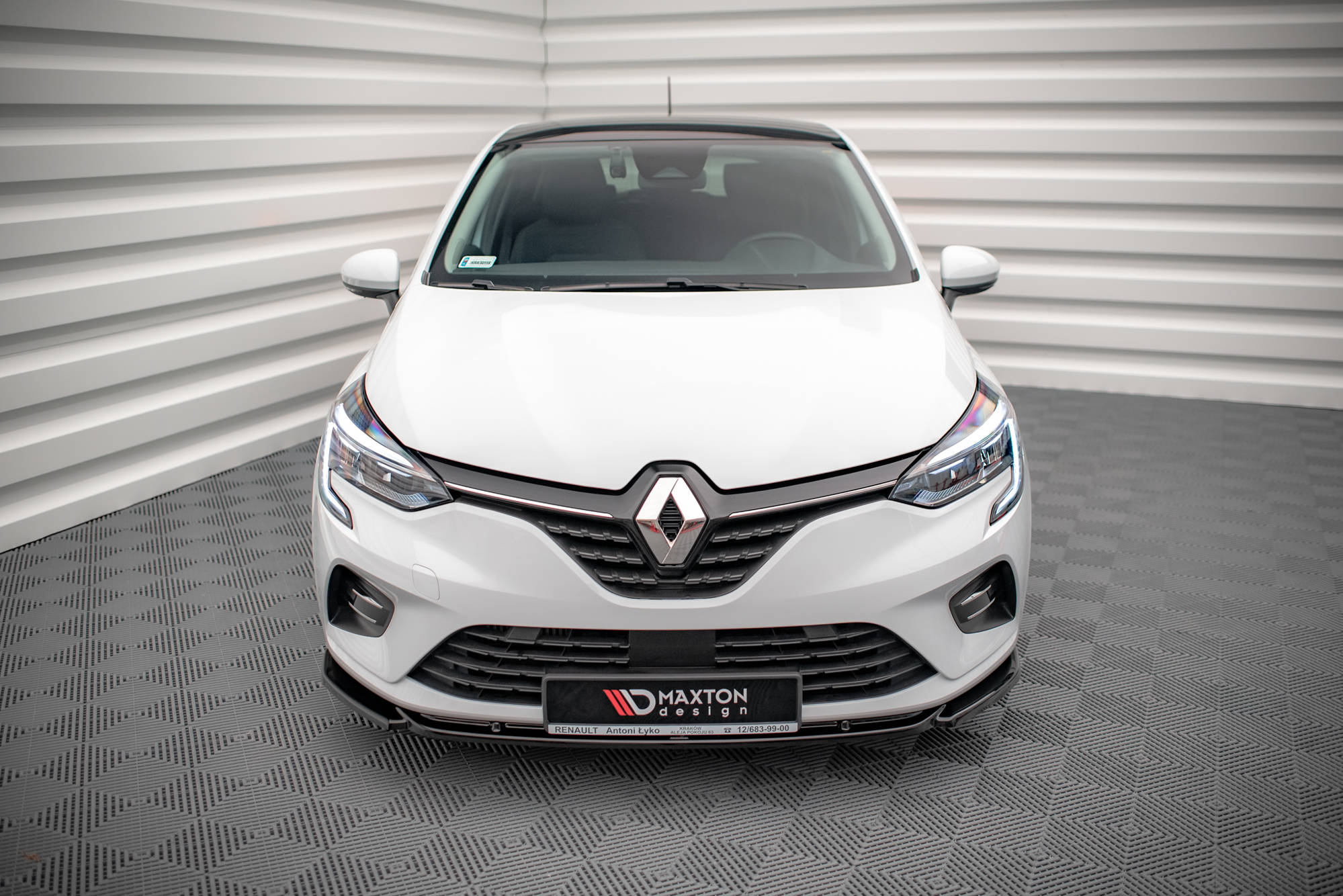 Front Splitter V.1 Renault Clio Mk5 - Image 2