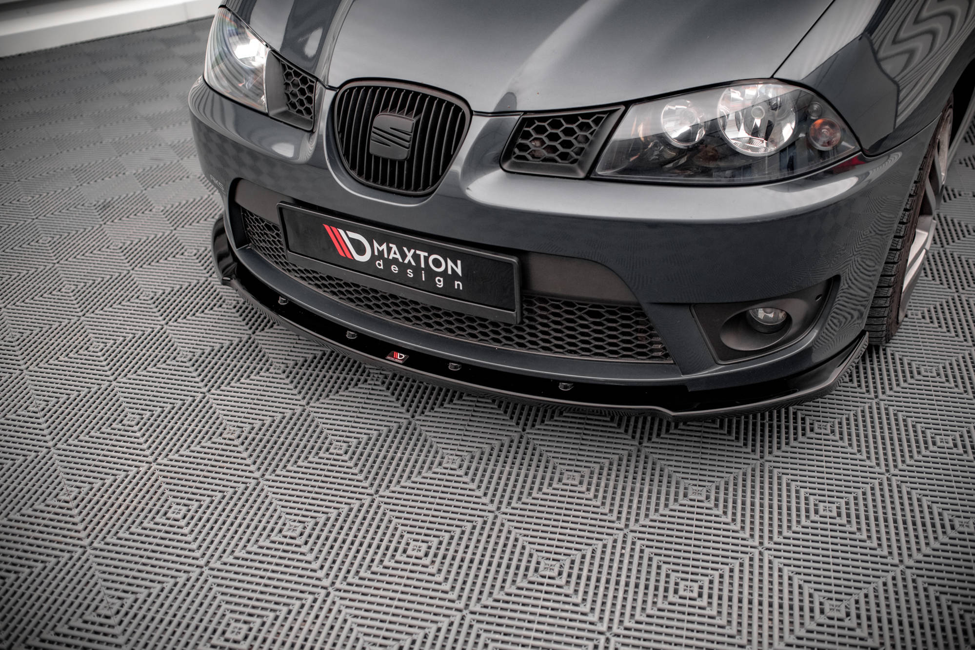 Front Splitter V.1 Seat Ibiza Cupra Mk3 - Image 3