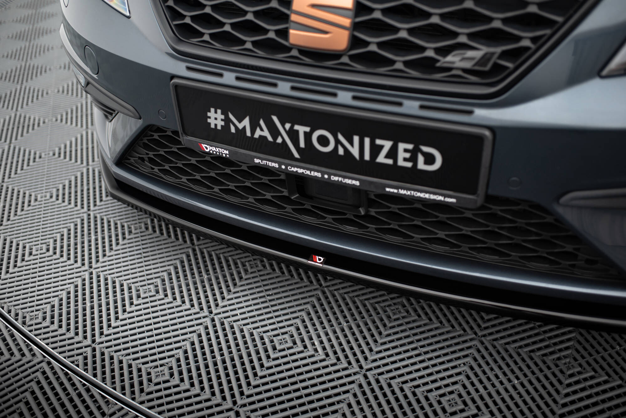 Front Splitter V.1 Seat Leon Cupra / FR Mk3 FL - Image 3