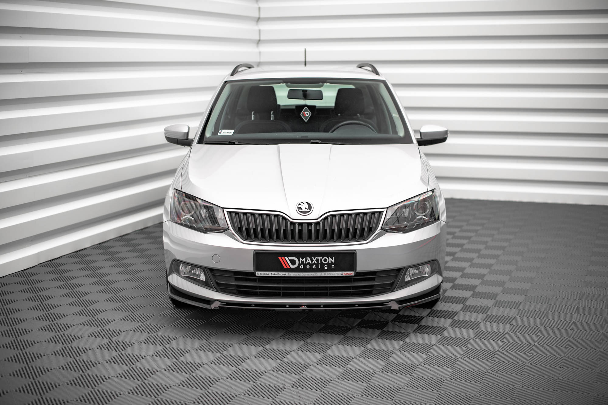 Front Splitter V.1 Skoda Fabia Mk3 - Image 2