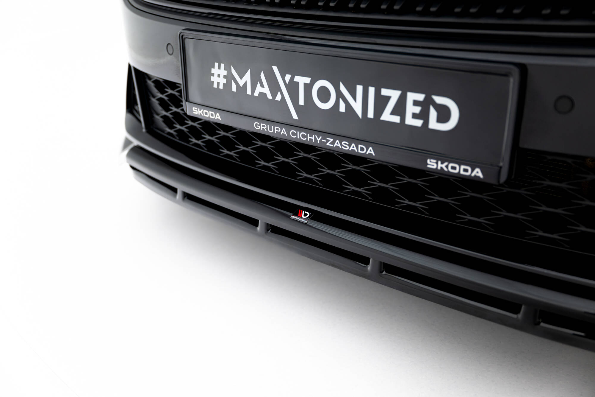 Front Splitter V.1 Skoda Octavia RS Liftback / Combi Mk4 Facelift - Image 4