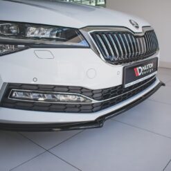Alternative view of Front Splitter V.1 Skoda Superb Liftback / Combi Mk3 Facelift