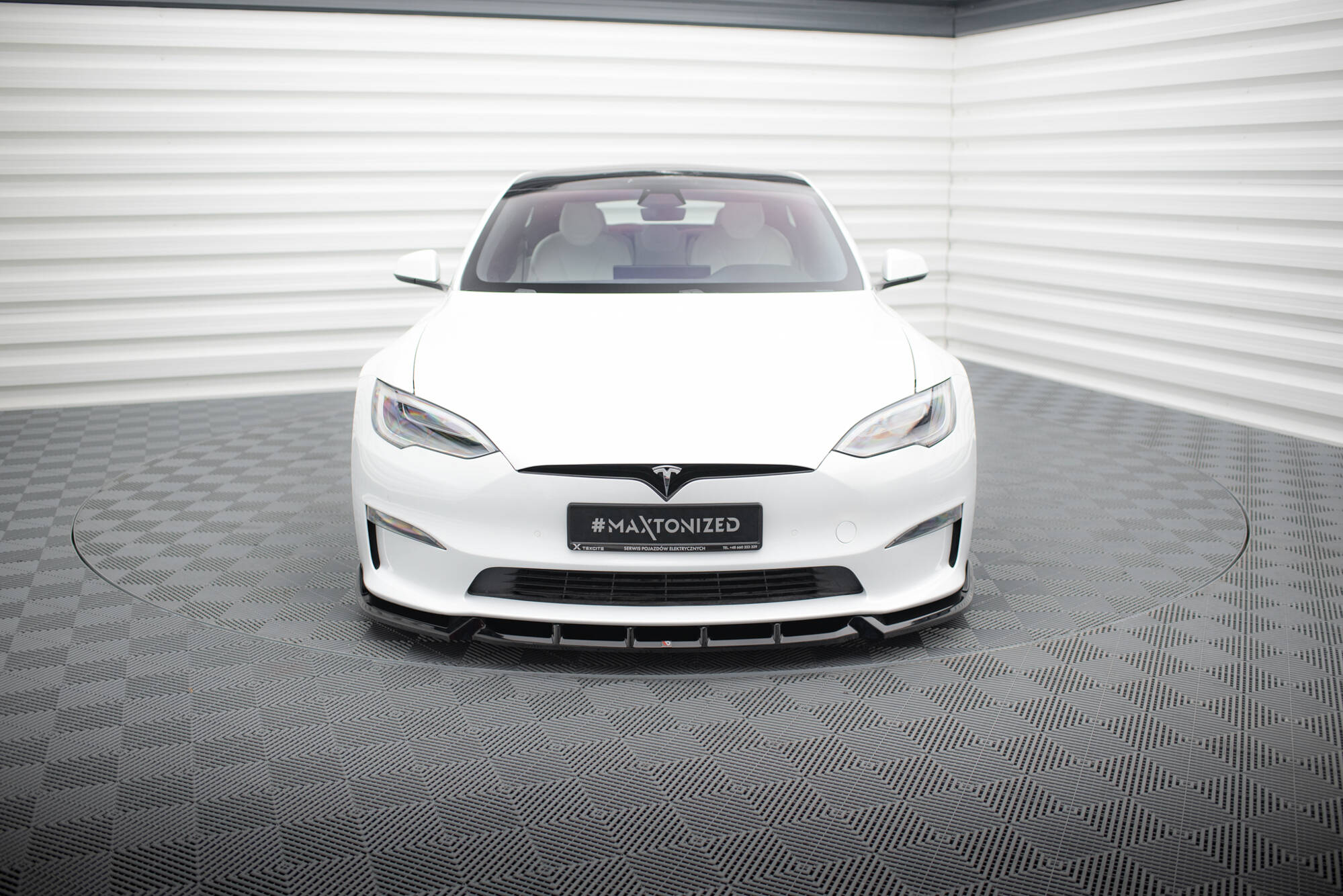 Front Splitter V.1 Tesla Model S Plaid Mk1 Facelift - Image 2