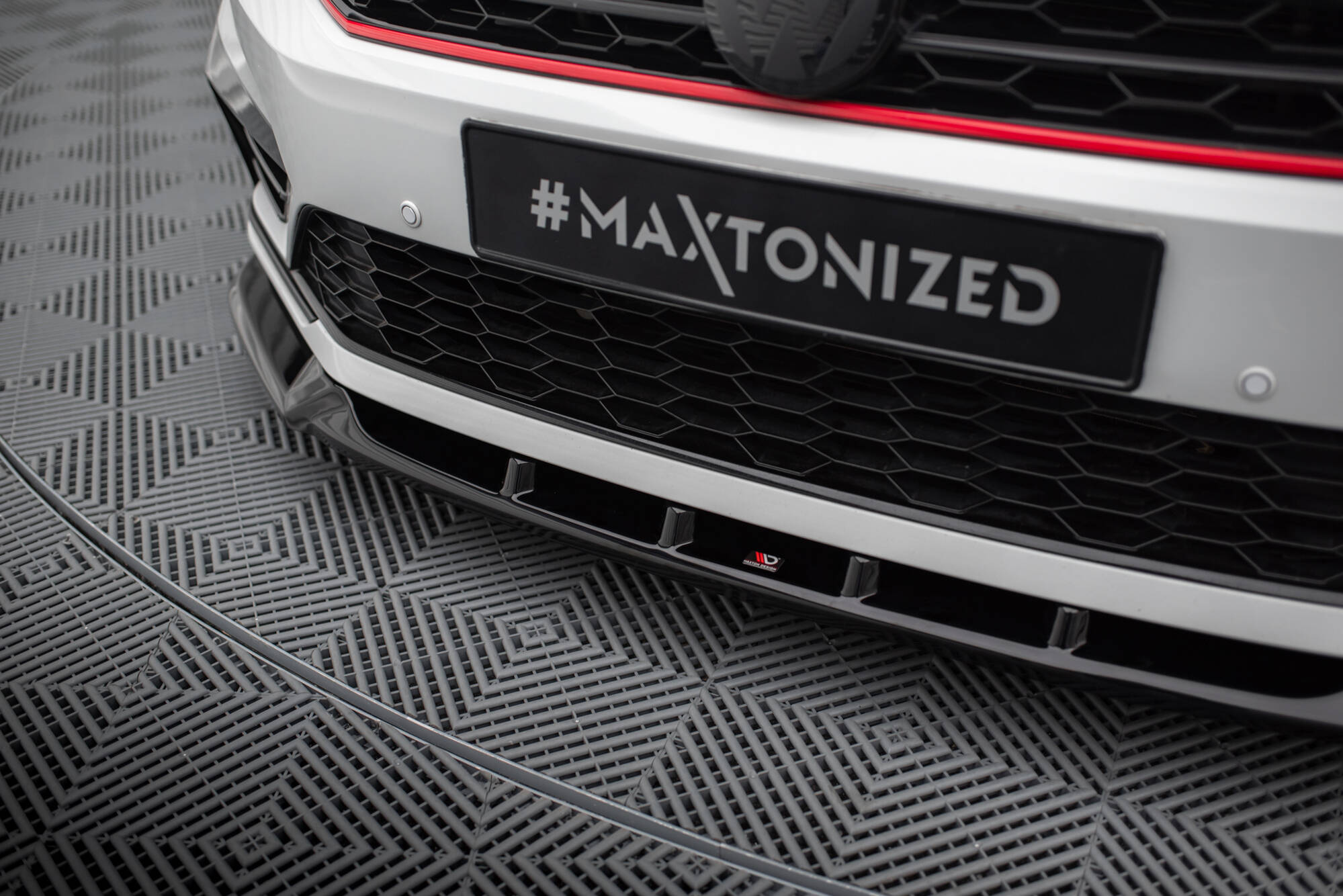 Front Splitter V.1 Volkswagen Passat GT B8 Facelift USA - Image 3