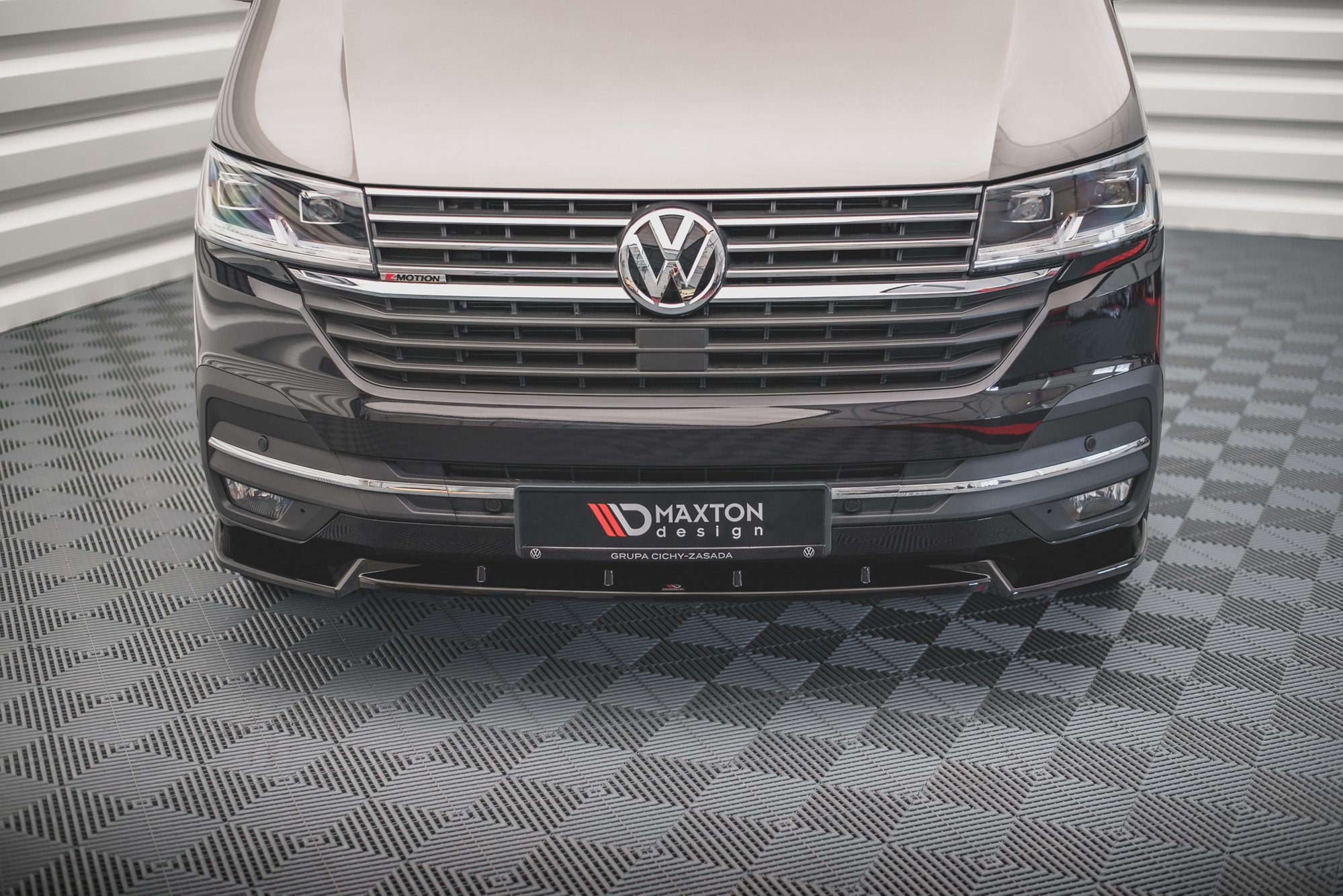 Front Splitter V.1 Volkswagen T6.1 - Image 2