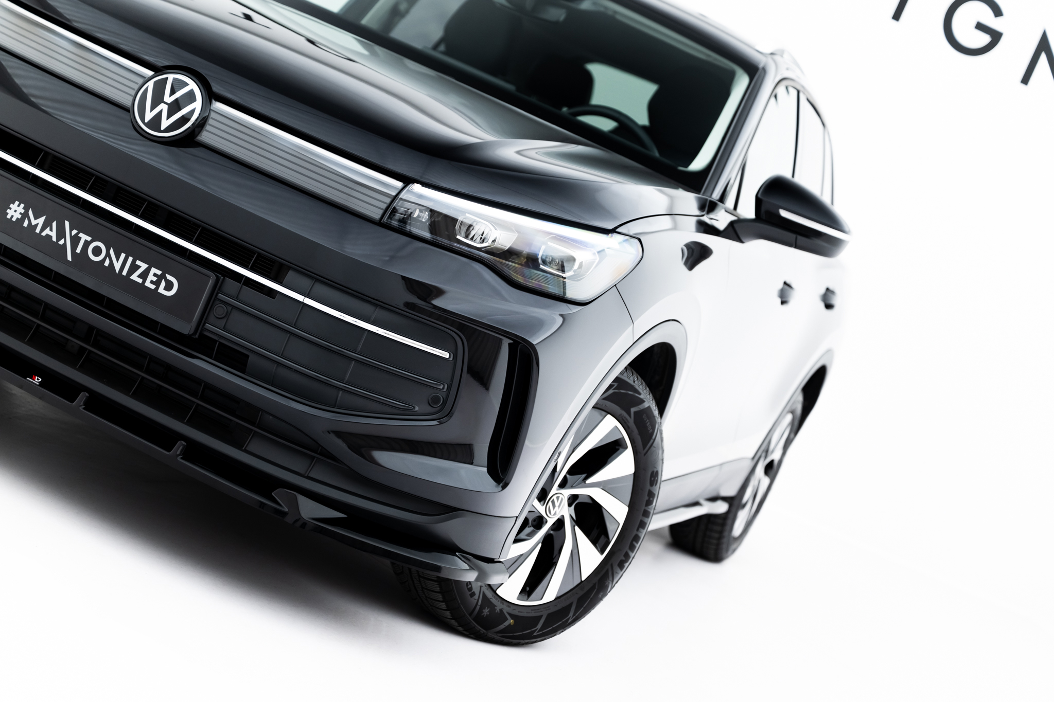Front Splitter V.1 Volkswagen Tiguan Mk3 - Image 2