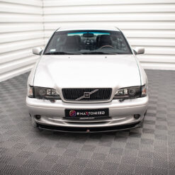 Alternative view of Front Splitter V.1 Volvo C70 Mk1