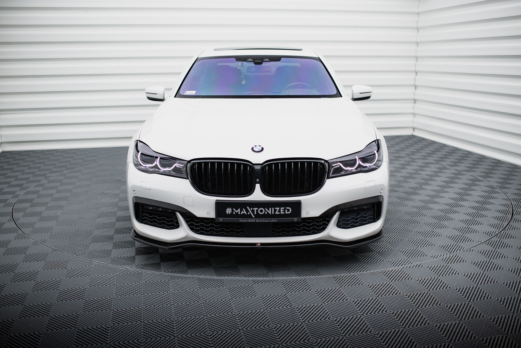 Front Splitter V.1 for BMW 7 M-Pack G11 /G12 - Image 3