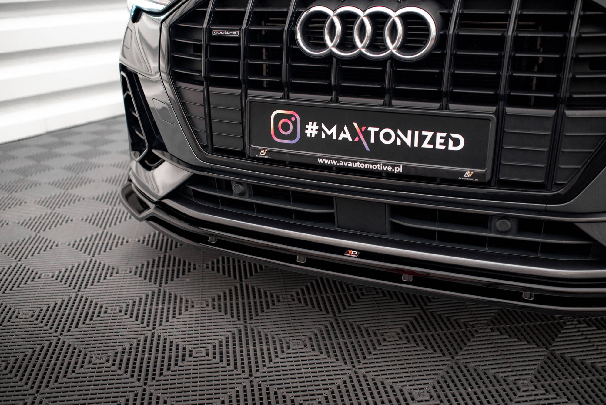 Front Splitter V.2 Audi Q3 S-Line SUV F3 - Image 2
