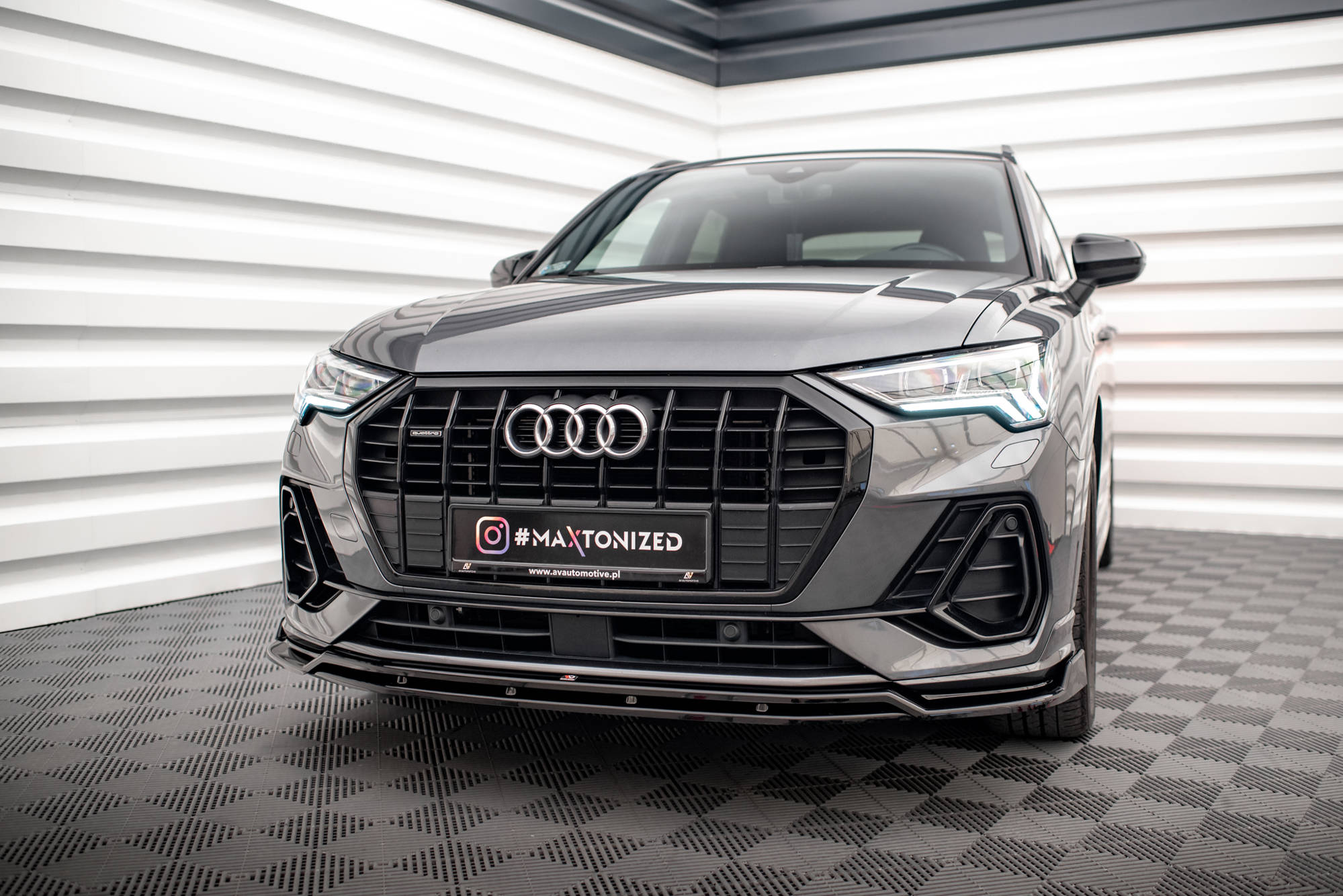 Front Splitter V.2 Audi Q3 S-Line SUV F3 - Image 3