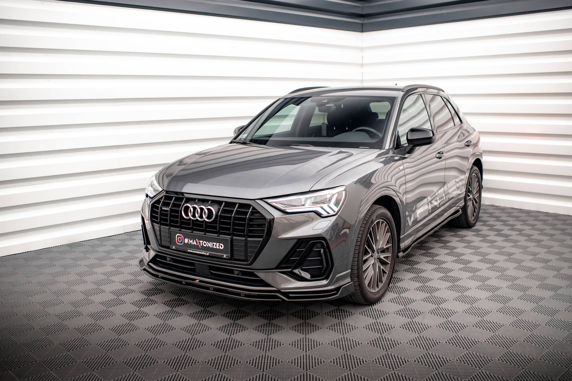 Front Splitter V.2 Audi Q3 S-Line SUV F3