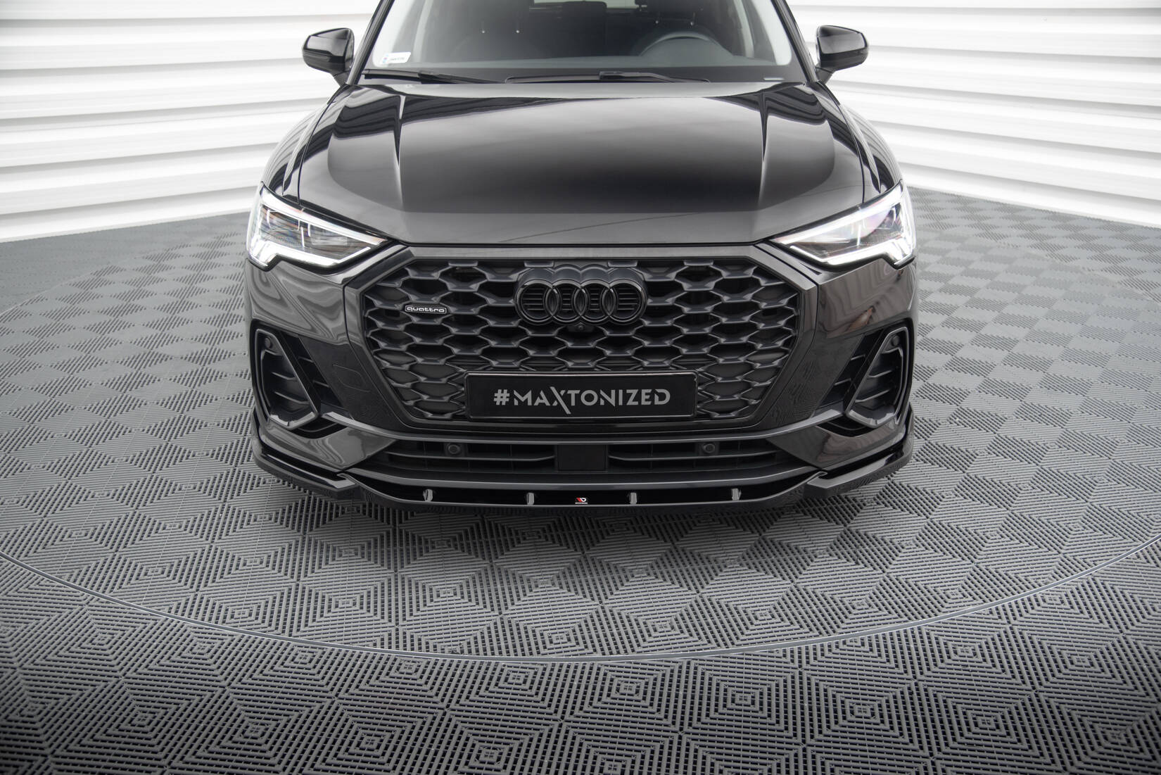 Front Splitter V.2 Audi Q3 Sportback F3 - Image 2