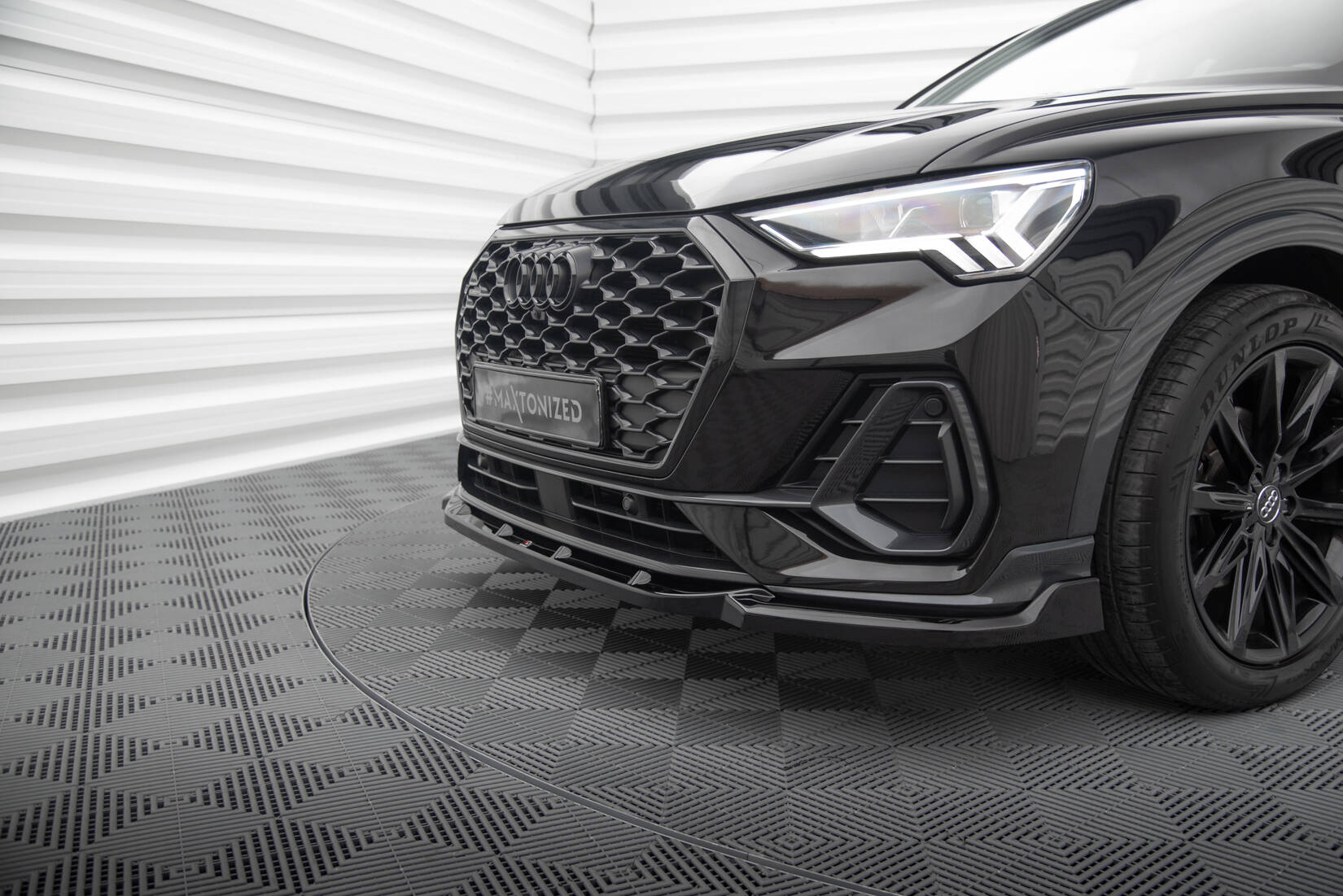Front Splitter V.2 Audi Q3 Sportback F3 - Image 3