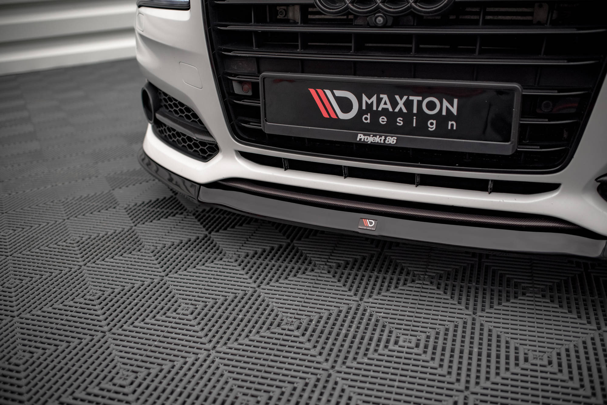 Front Splitter V.2 Audi S8 D4 FL - Image 4