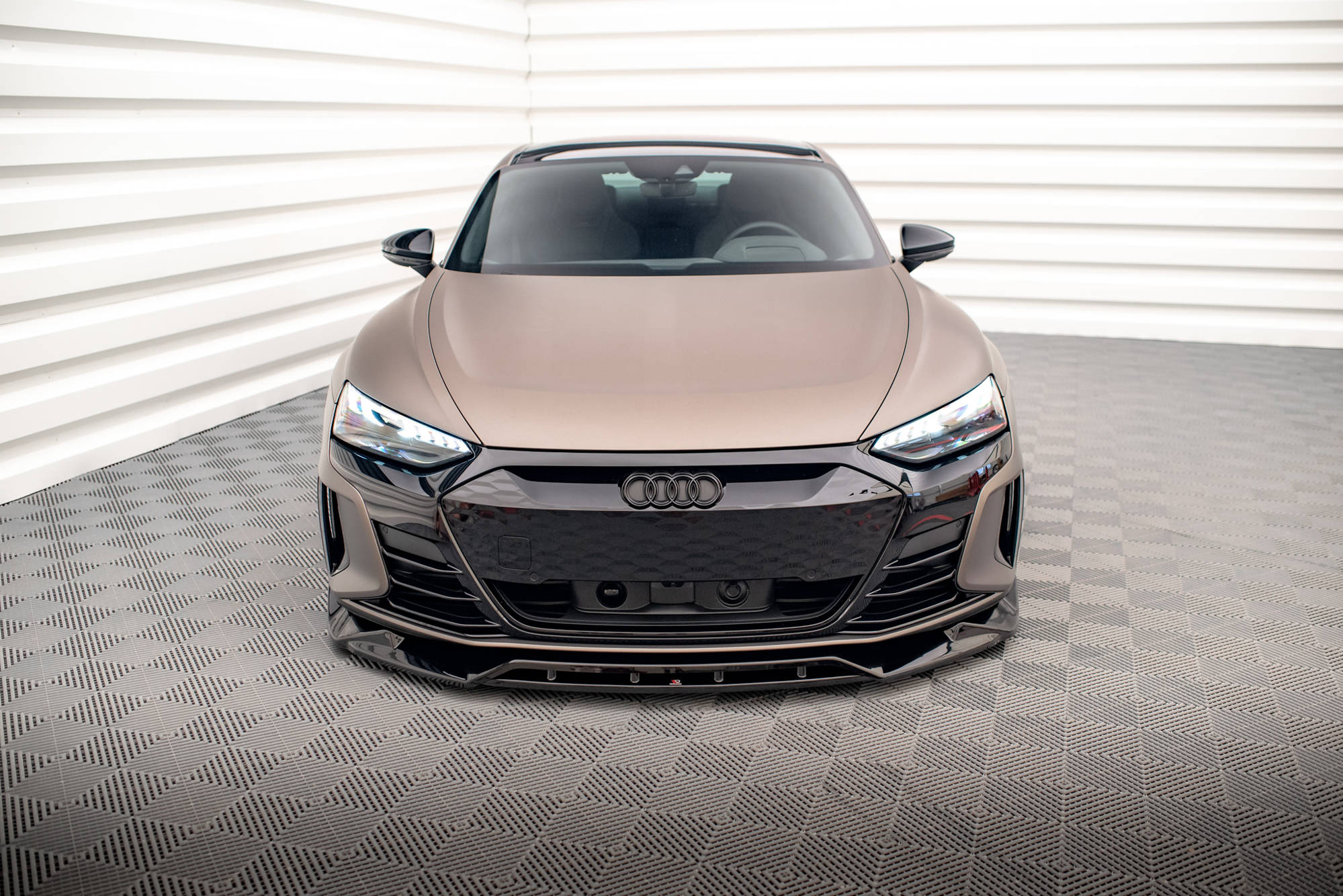 Front Splitter V.2 Audi e-Tron GT / RS GT Mk1 - Image 2