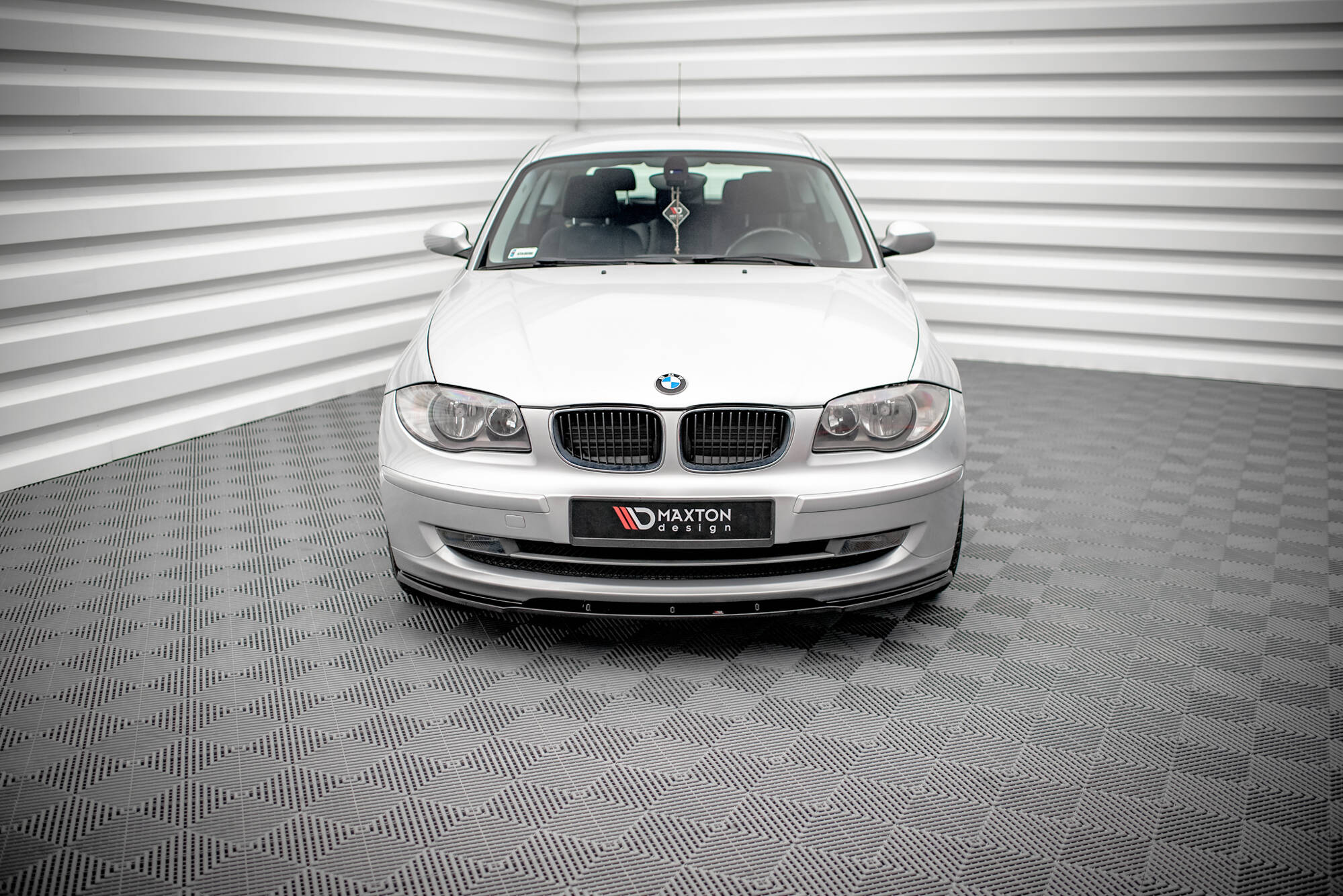Front Splitter V.2 BMW 1 E81 Facelift - Image 2