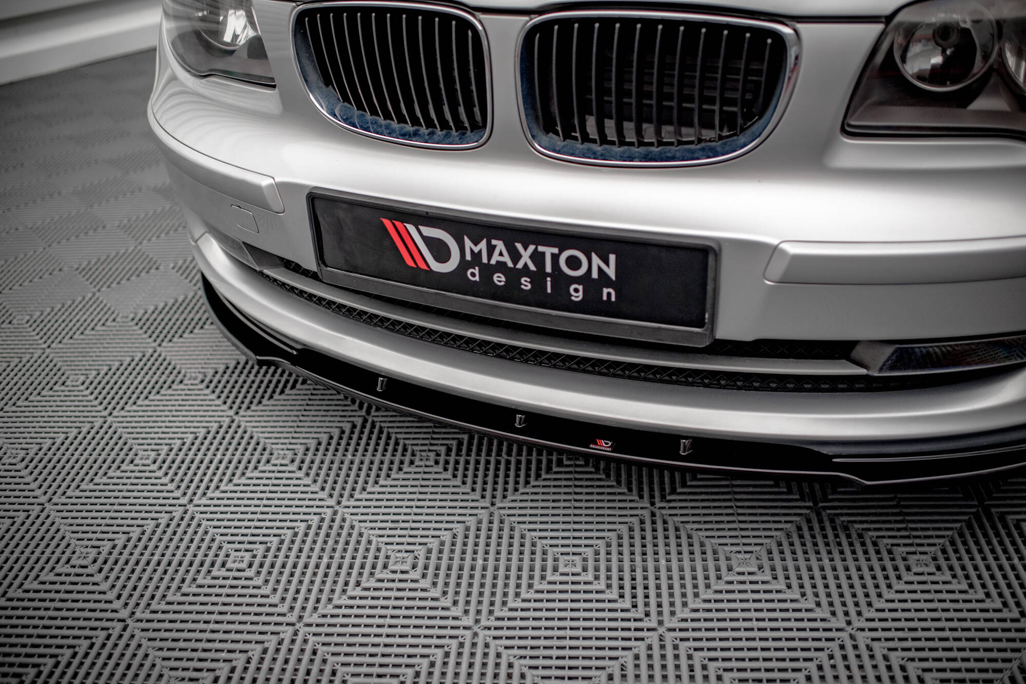 Front Splitter V.2 BMW 1 E81 Facelift - Image 3