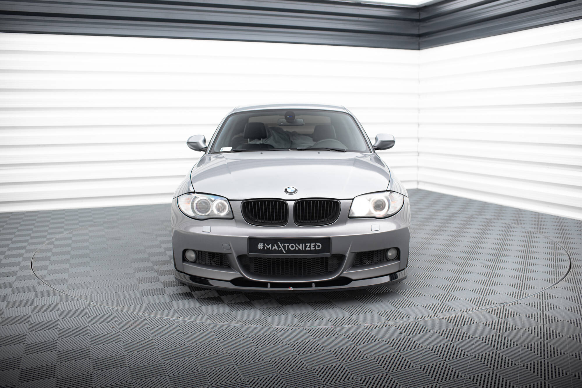 Front Splitter V.2 BMW 1 M-Pack E82 - Image 2