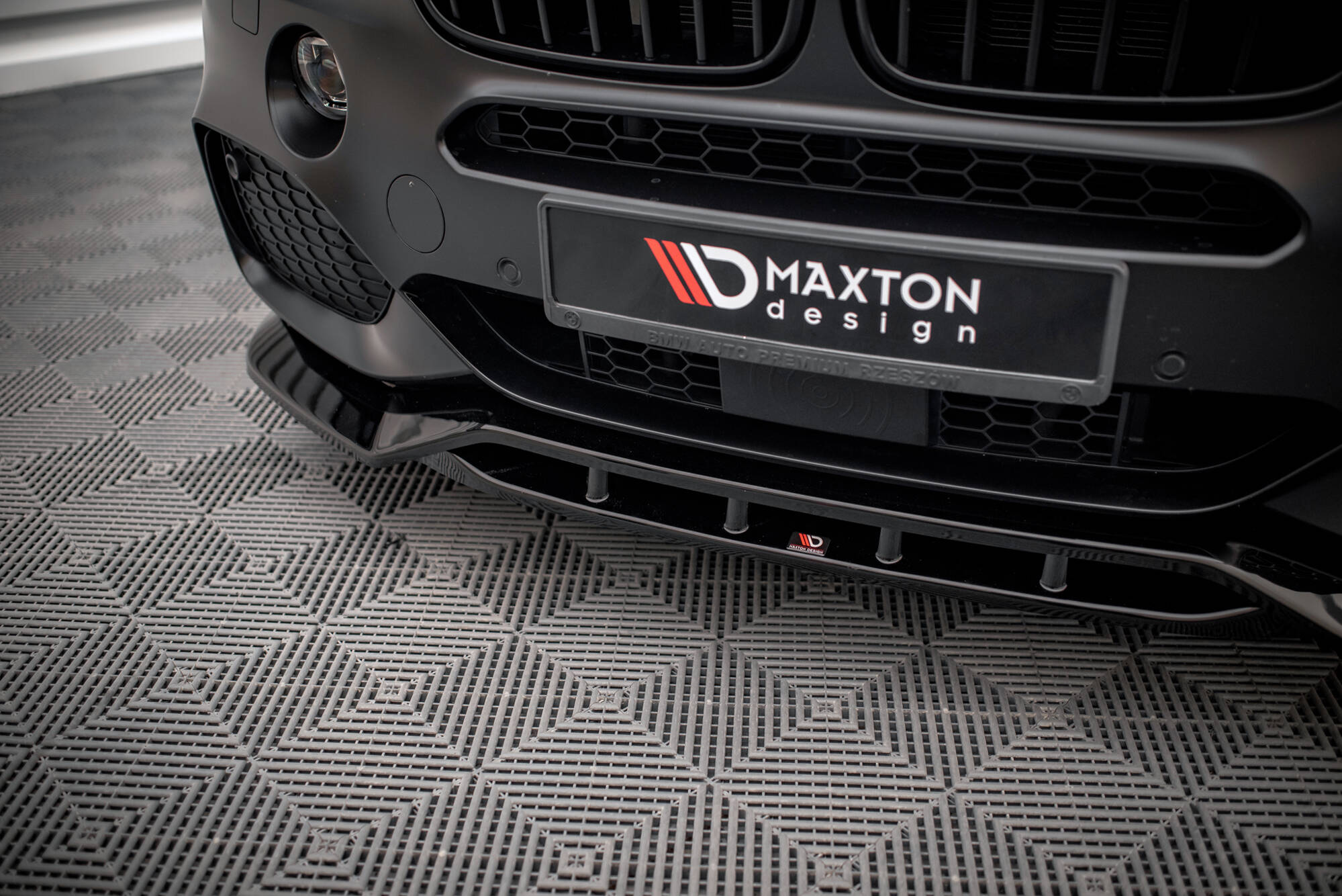 Front Splitter V.2 BMW X5 M-Pack F15 - Image 3