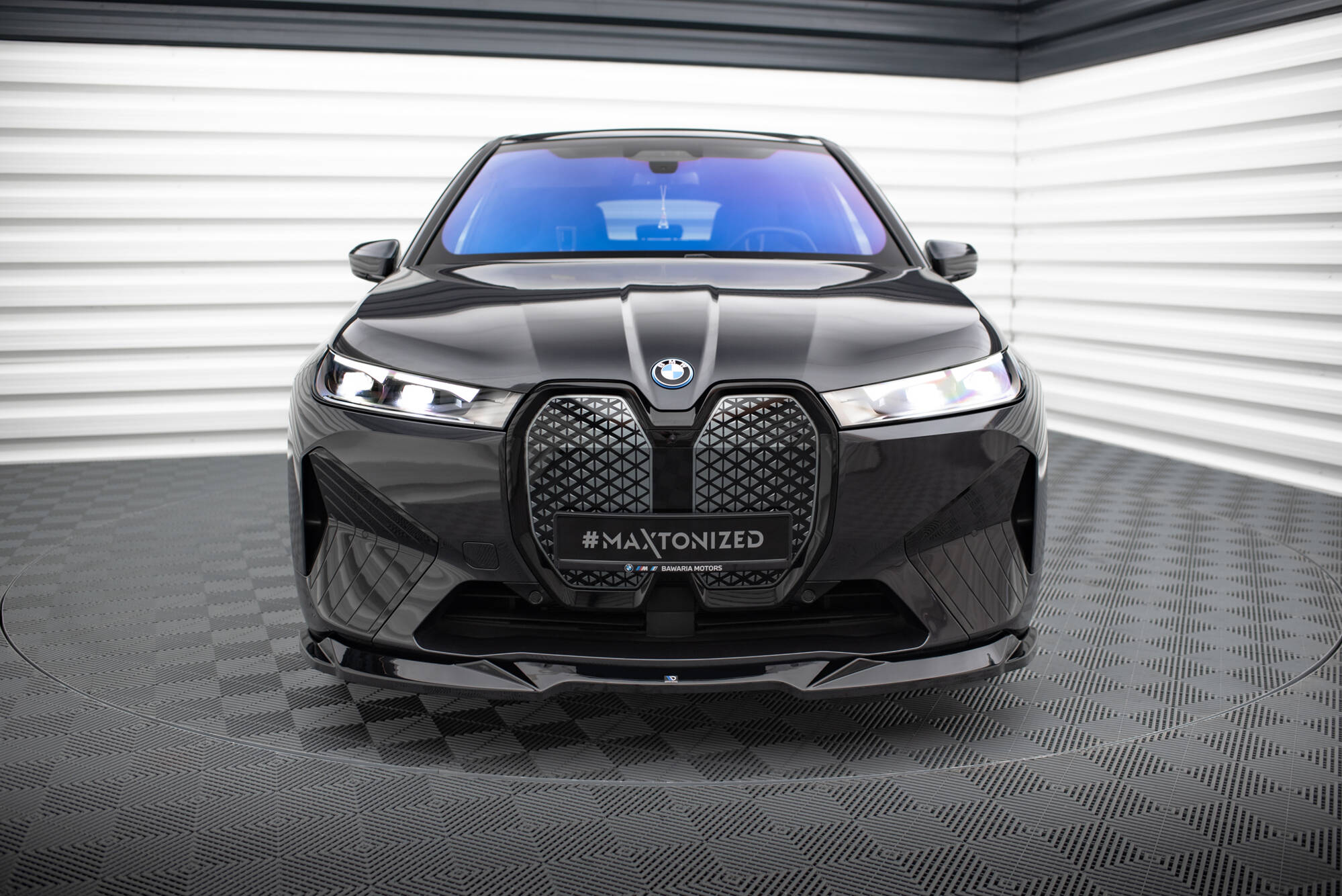 Front Splitter V.2 BMW iX M-Pack i20 - Image 2