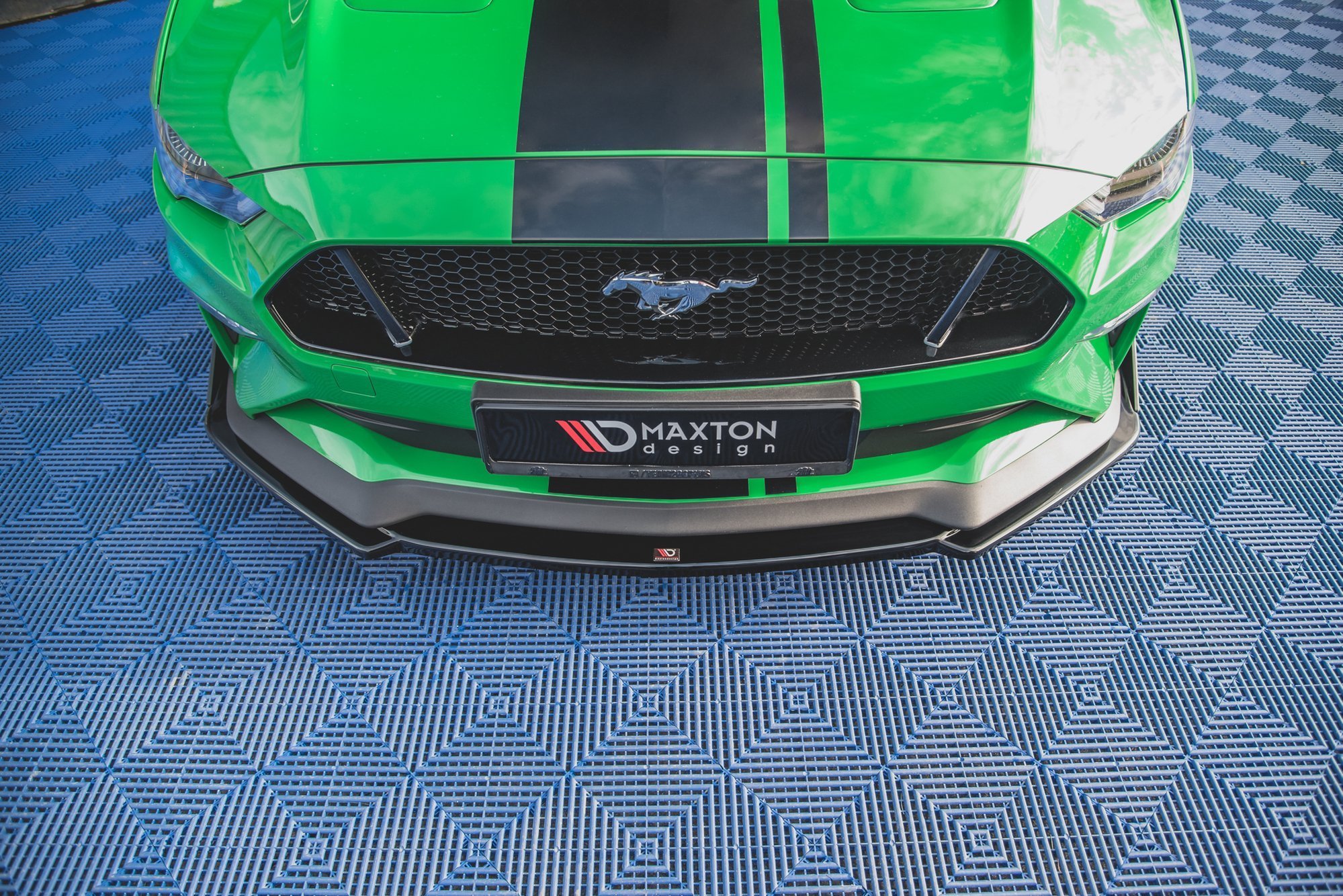 Front Splitter V.2 + Flaps Ford Mustang GT Mk6 Facelift - Image 3