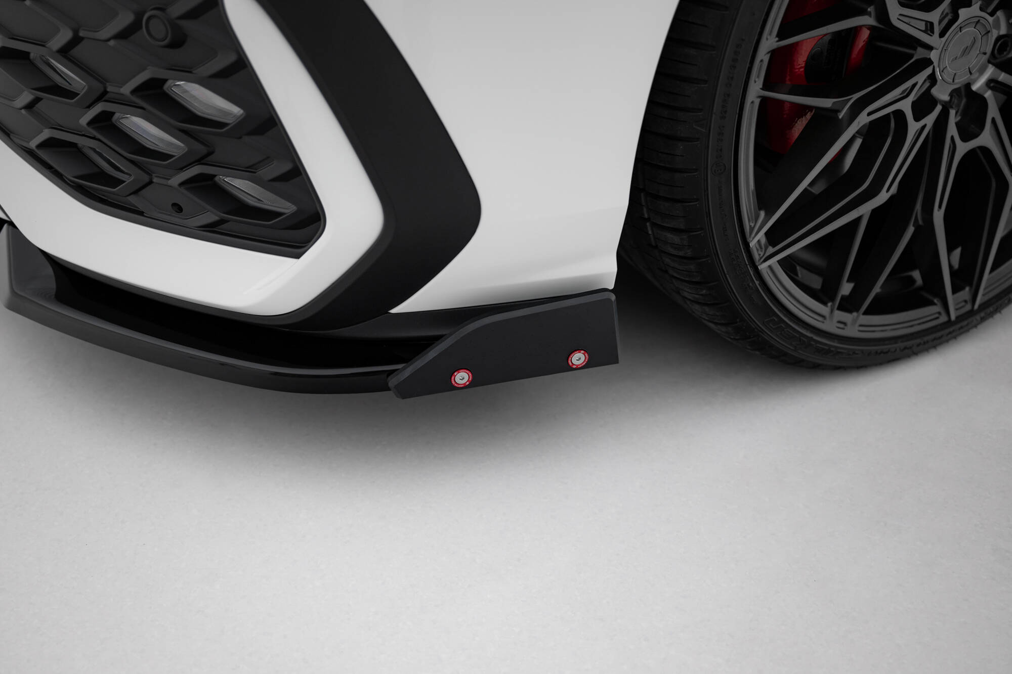 Front Splitter V.2 + Flaps Volkswagen Golf GTI / GTE / R-Line Mk8 Facelift - Image 3