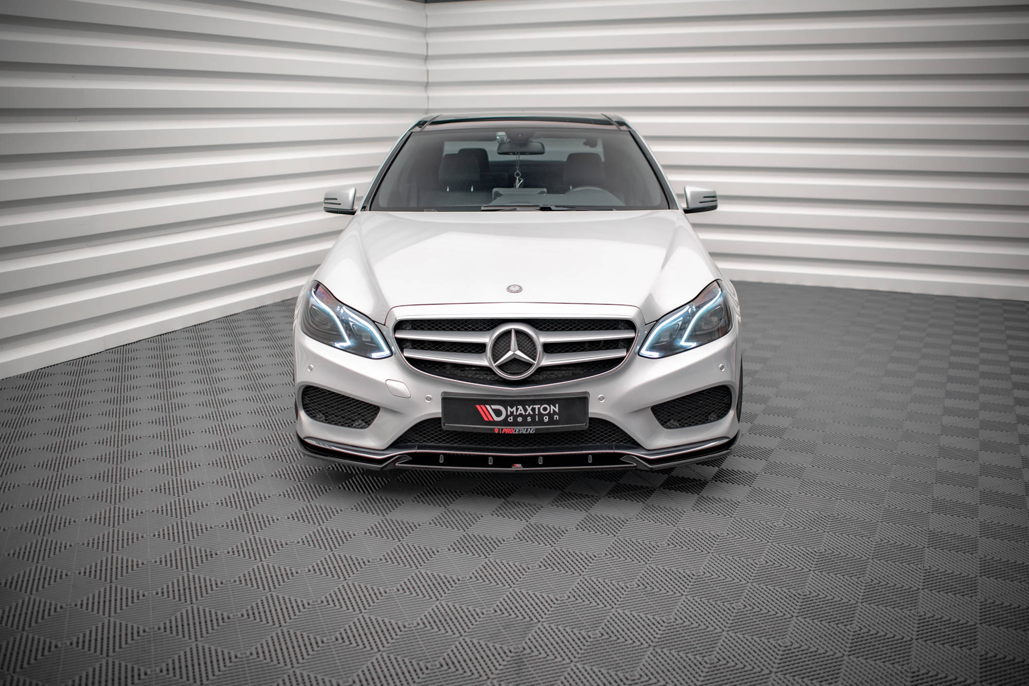 Front Splitter V.2 Mercedes-Benz E AMG-Line Sedan W212 Facelift - Image 2