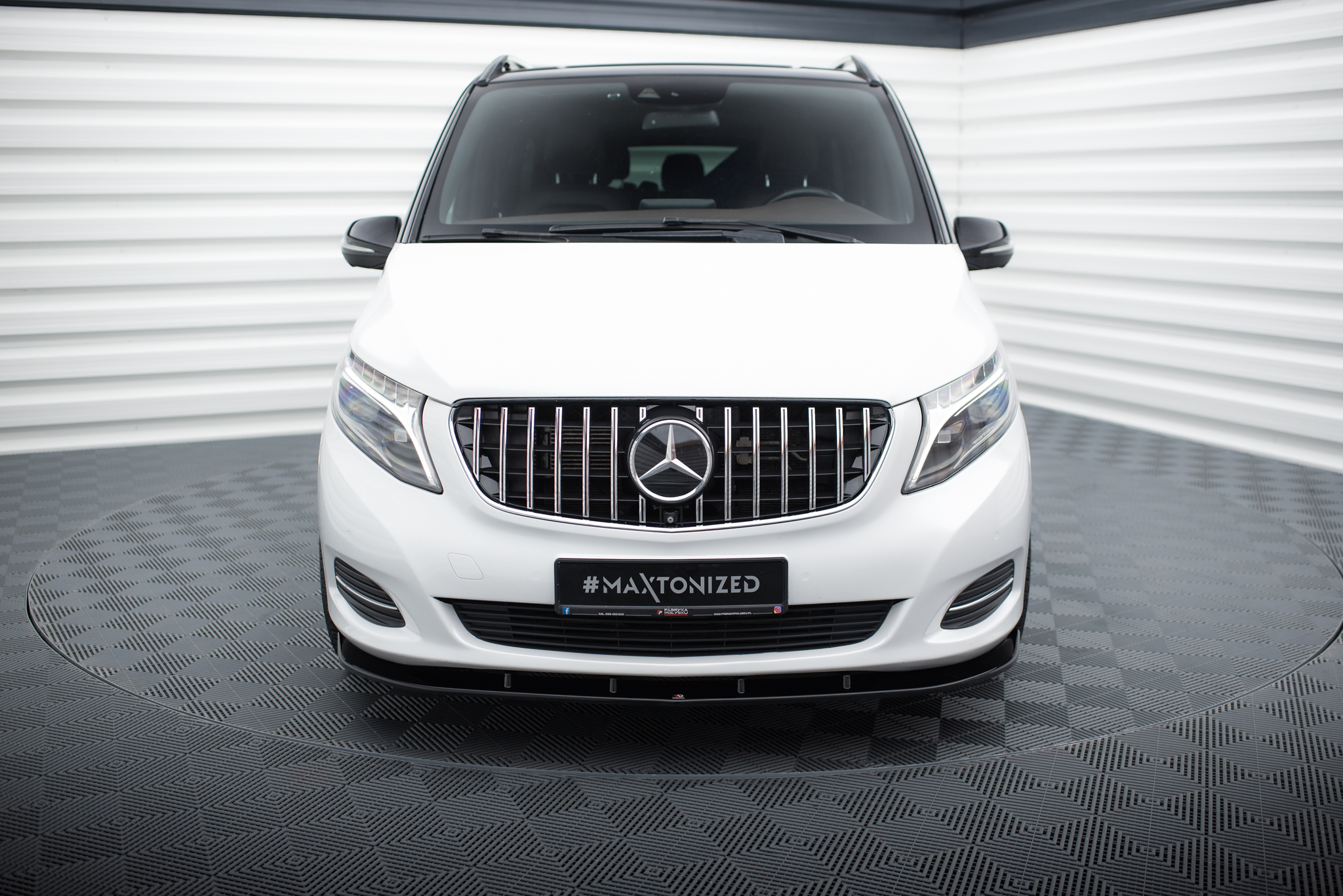 Front Splitter V.2 Mercedes-Benz V-Class W447 - Image 3