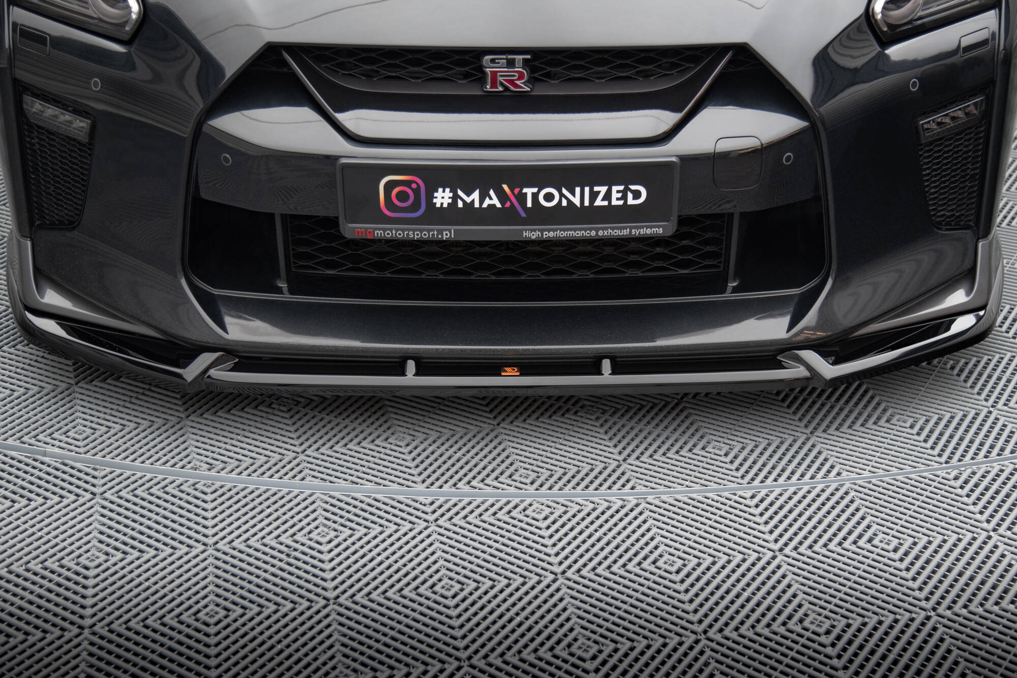 Front Splitter V.2 Nissan GTR R35 Facelift - Image 3