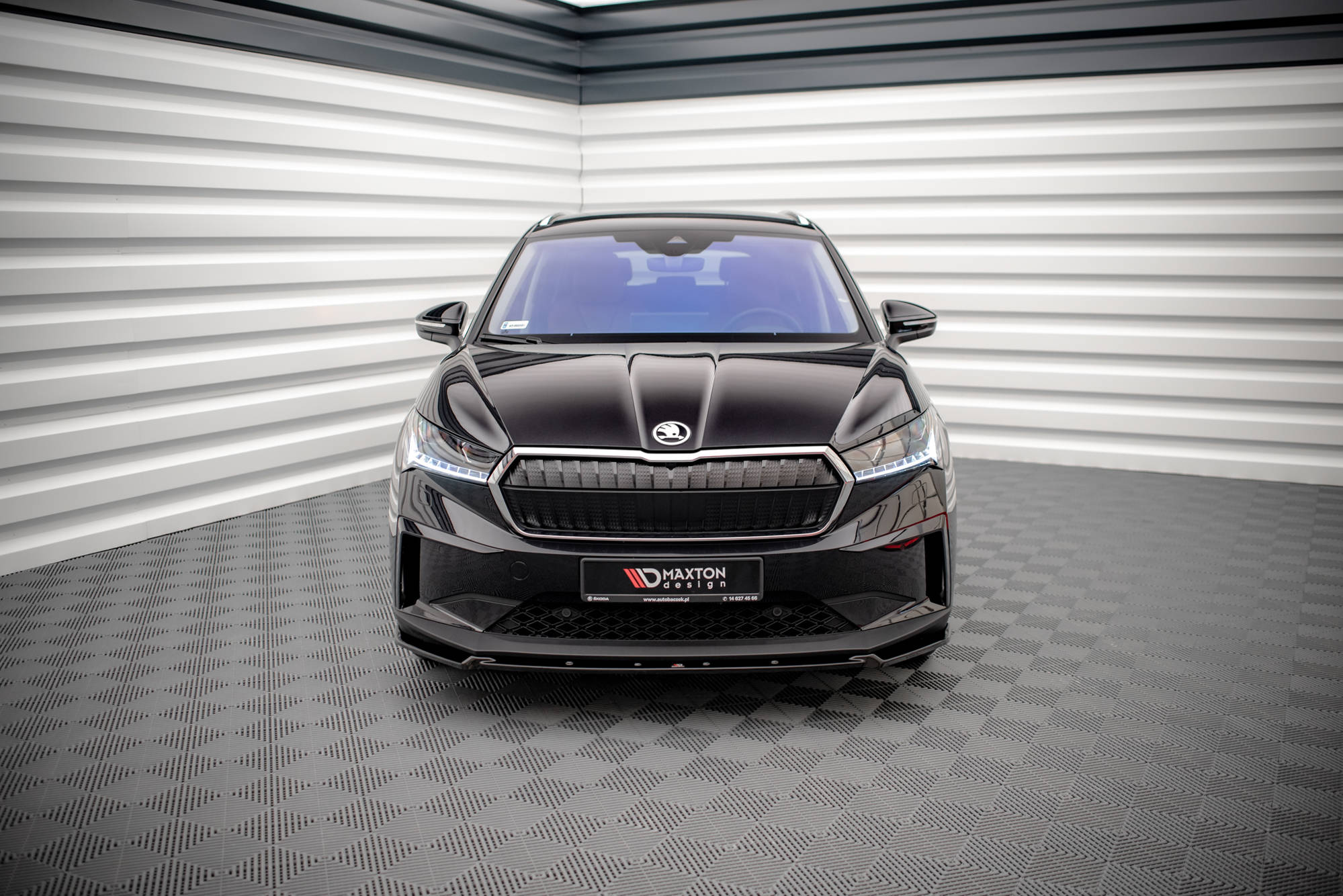 Front Splitter V.2 Skoda Enyaq iV - Image 2