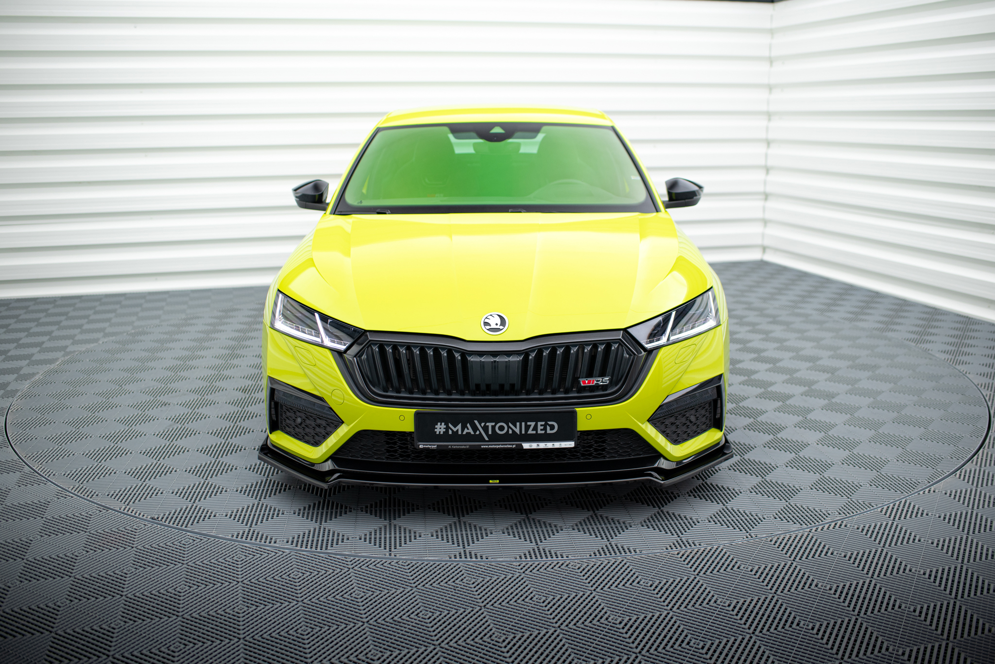Front Splitter V.2 Skoda Octavia RS Mk4 - Image 2