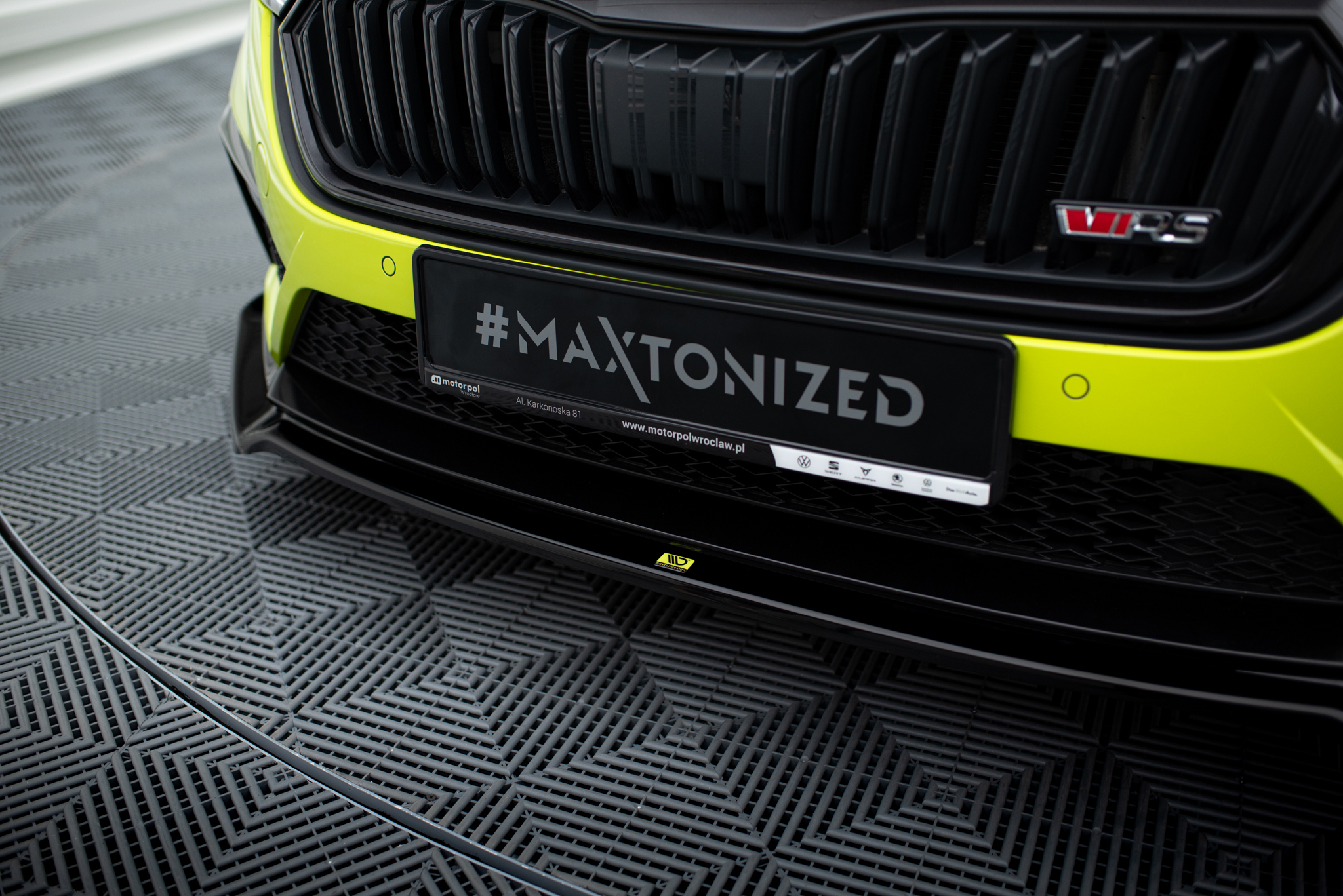 Front Splitter V.2 Skoda Octavia RS Mk4 - Image 3