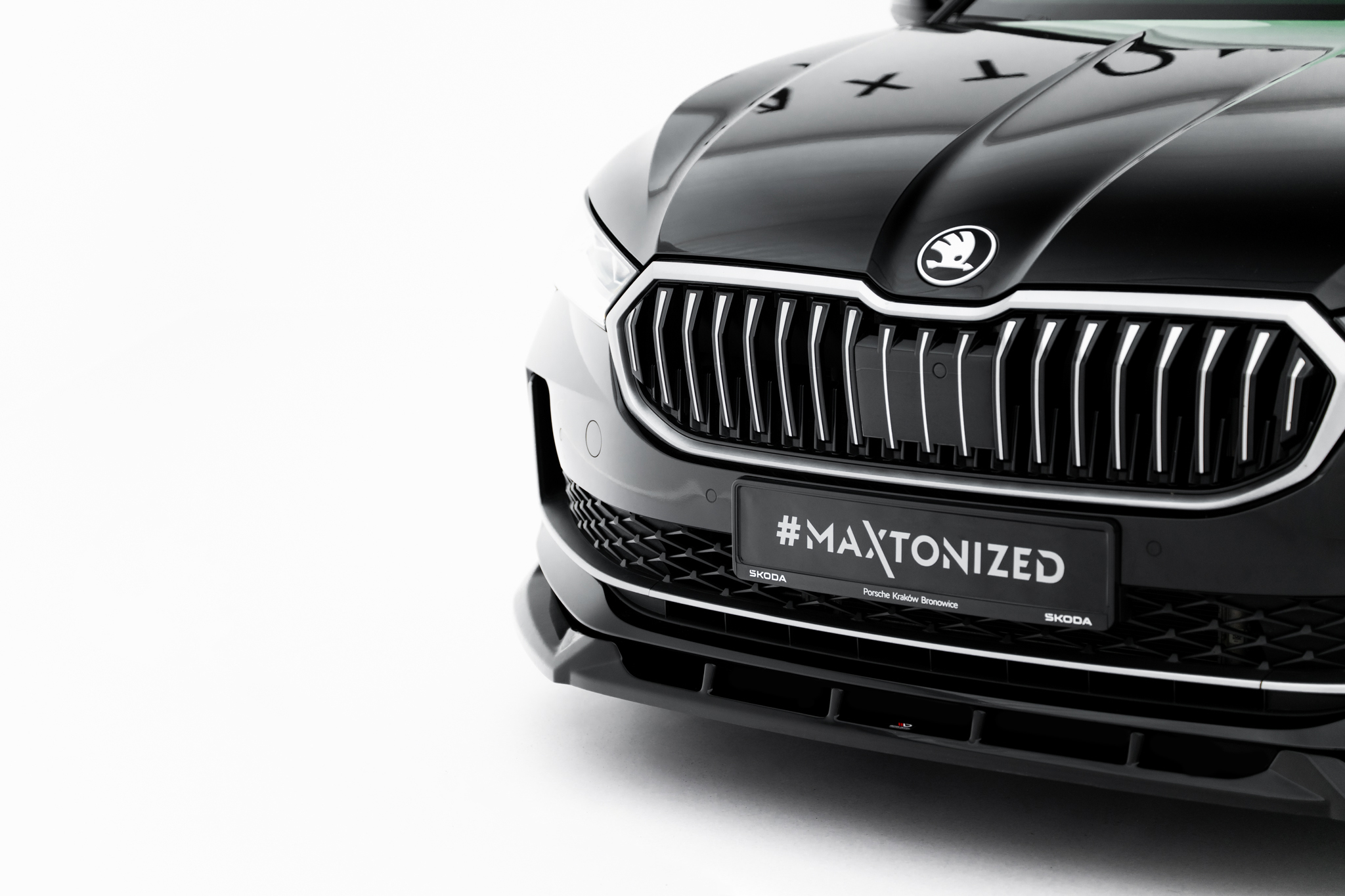 Front Splitter V.2 Skoda Superb Mk4 - Image 4