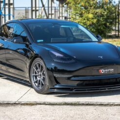 Alternative view of Front Splitter V.2 Tesla Model 3